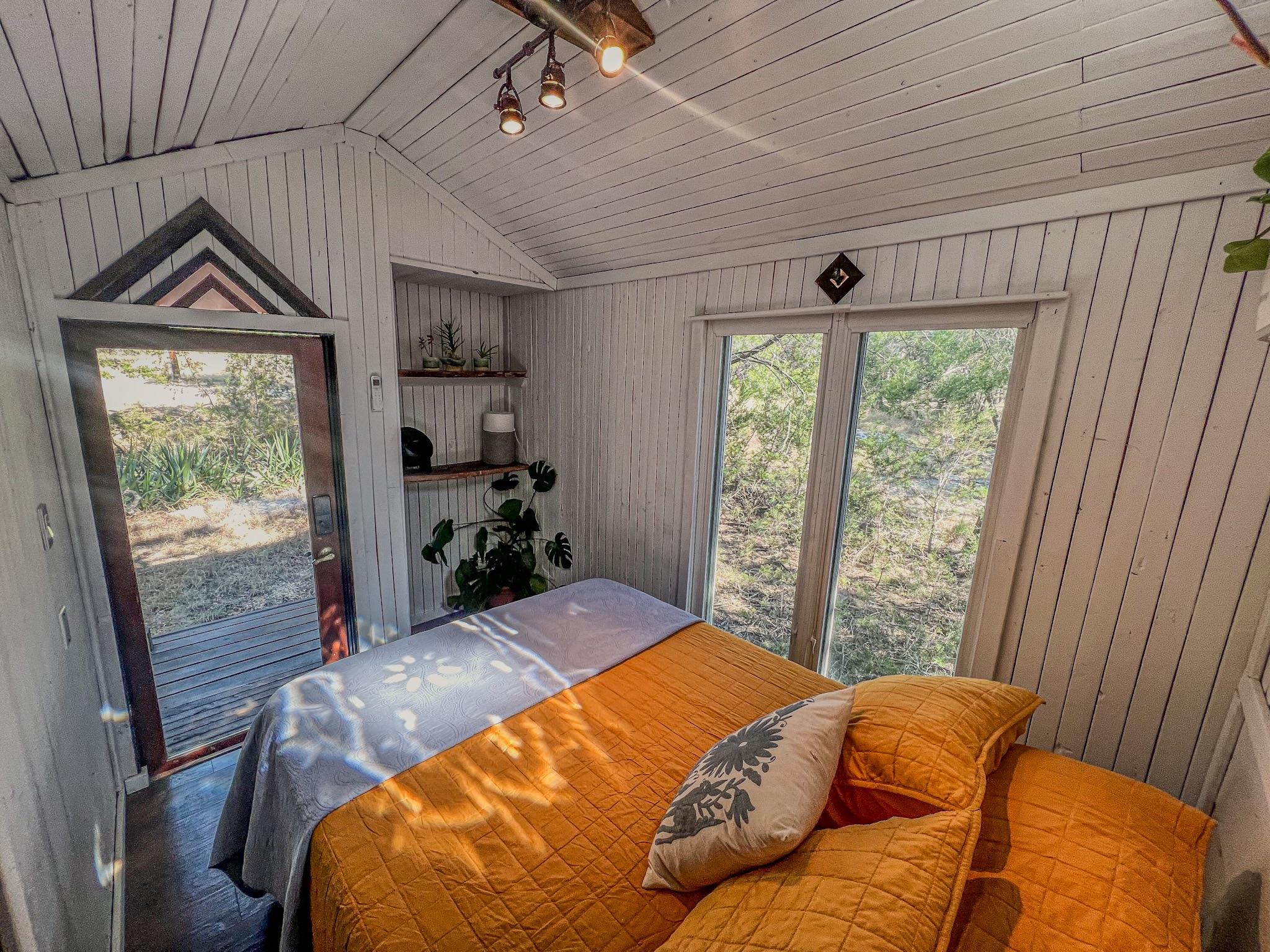 550 Cliffside 29-30 Rd, Wimberley, TX 78676