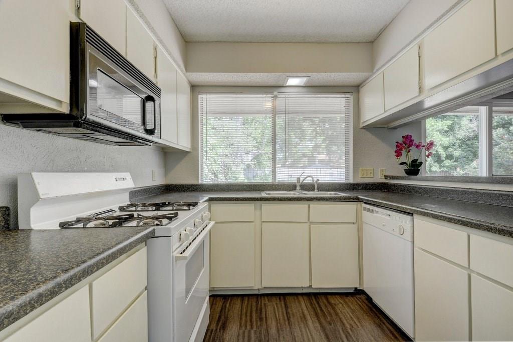 10410 Broken Shoe Trl, Austin, TX 78750