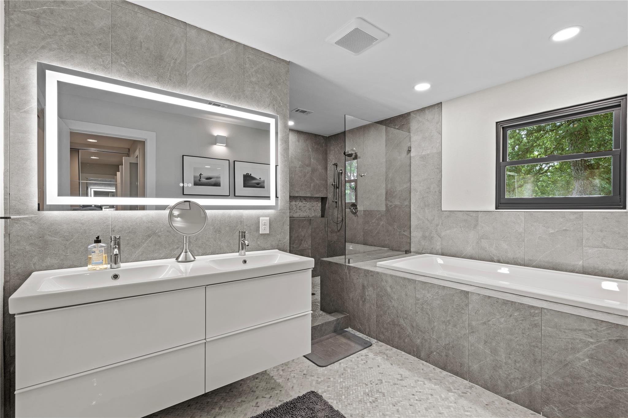 7107 Greenock St, Austin, TX 78749