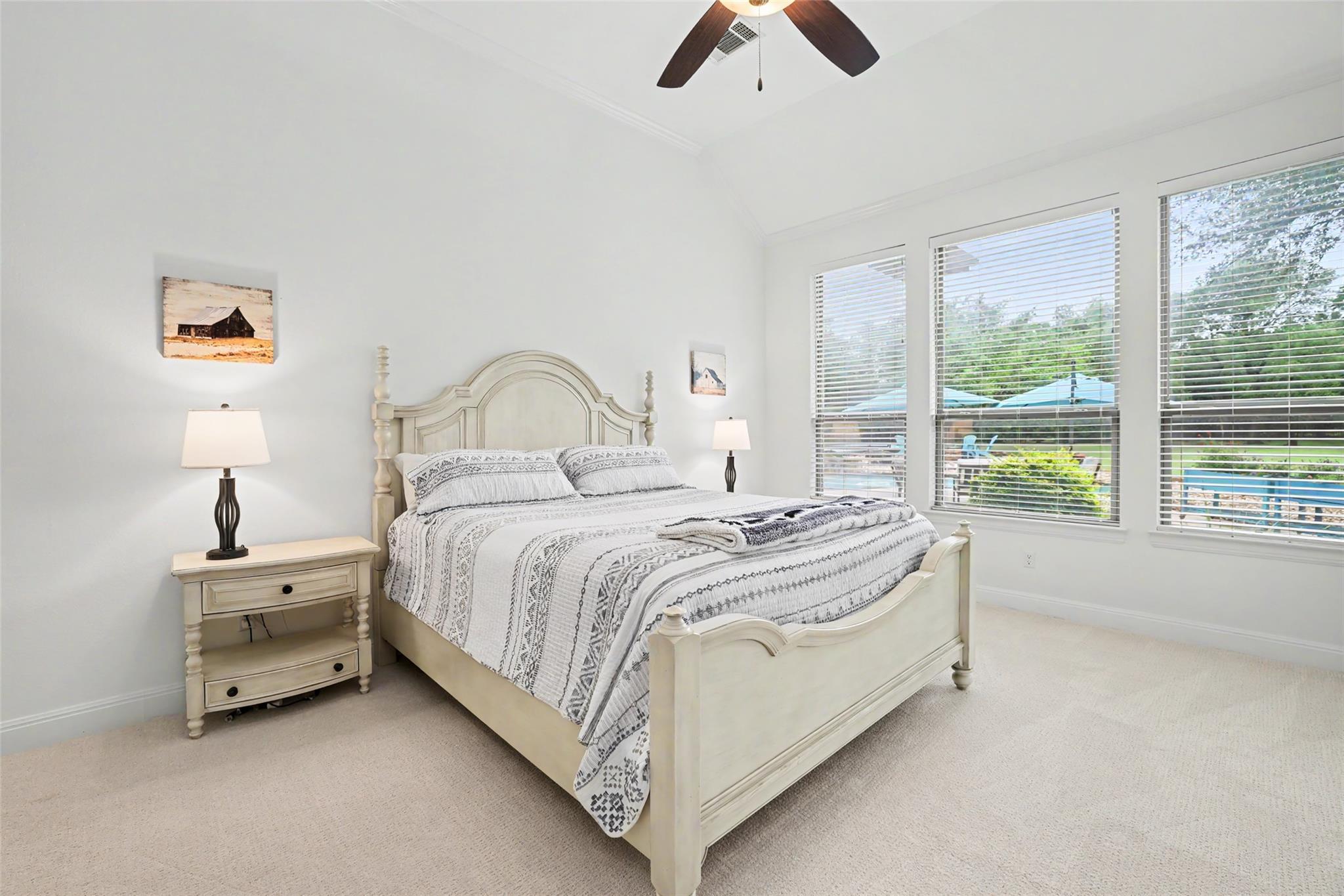 213 Vista Ln, Georgetown, TX 78633