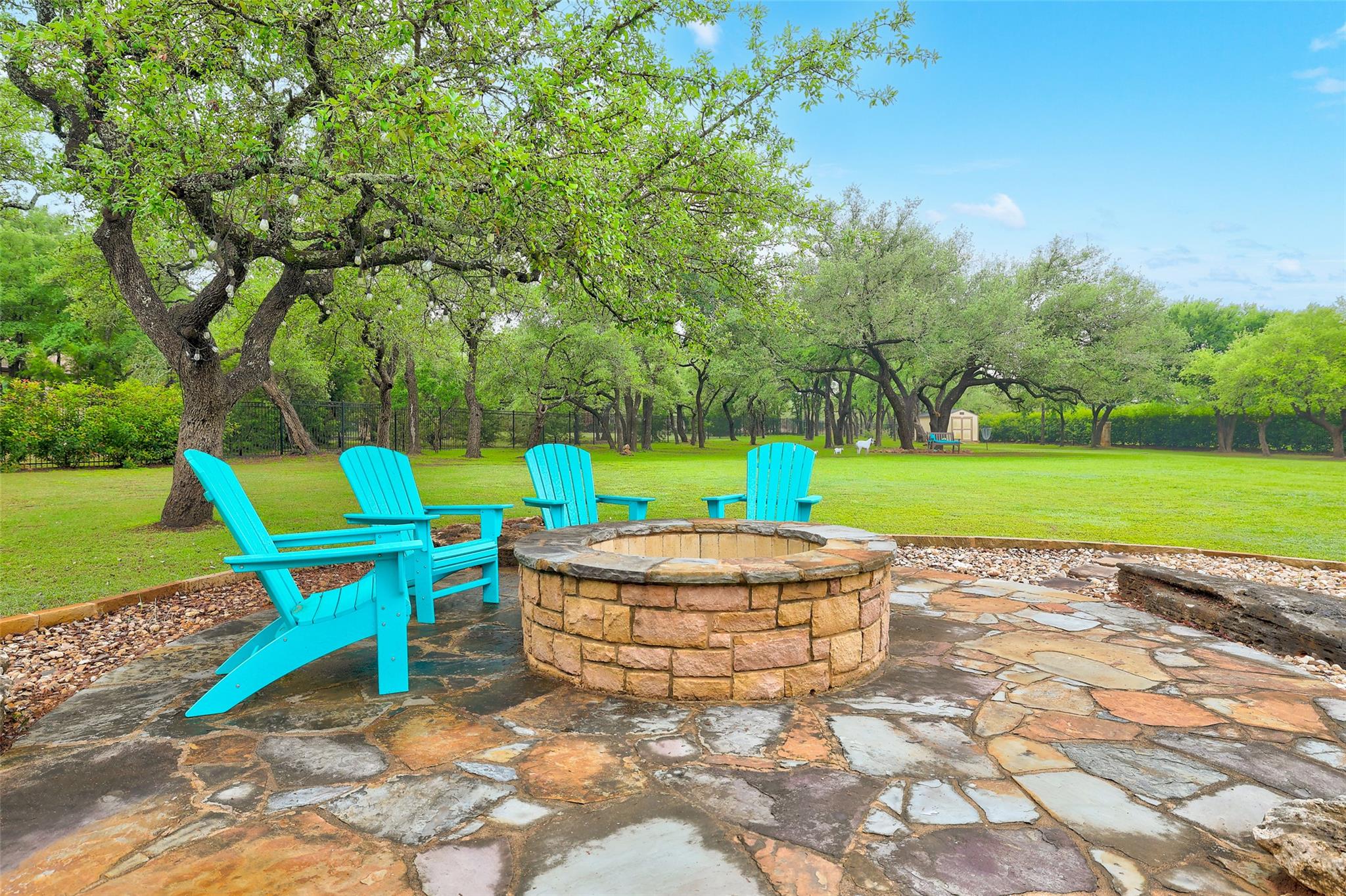 213 Vista Ln, Georgetown, TX 78633