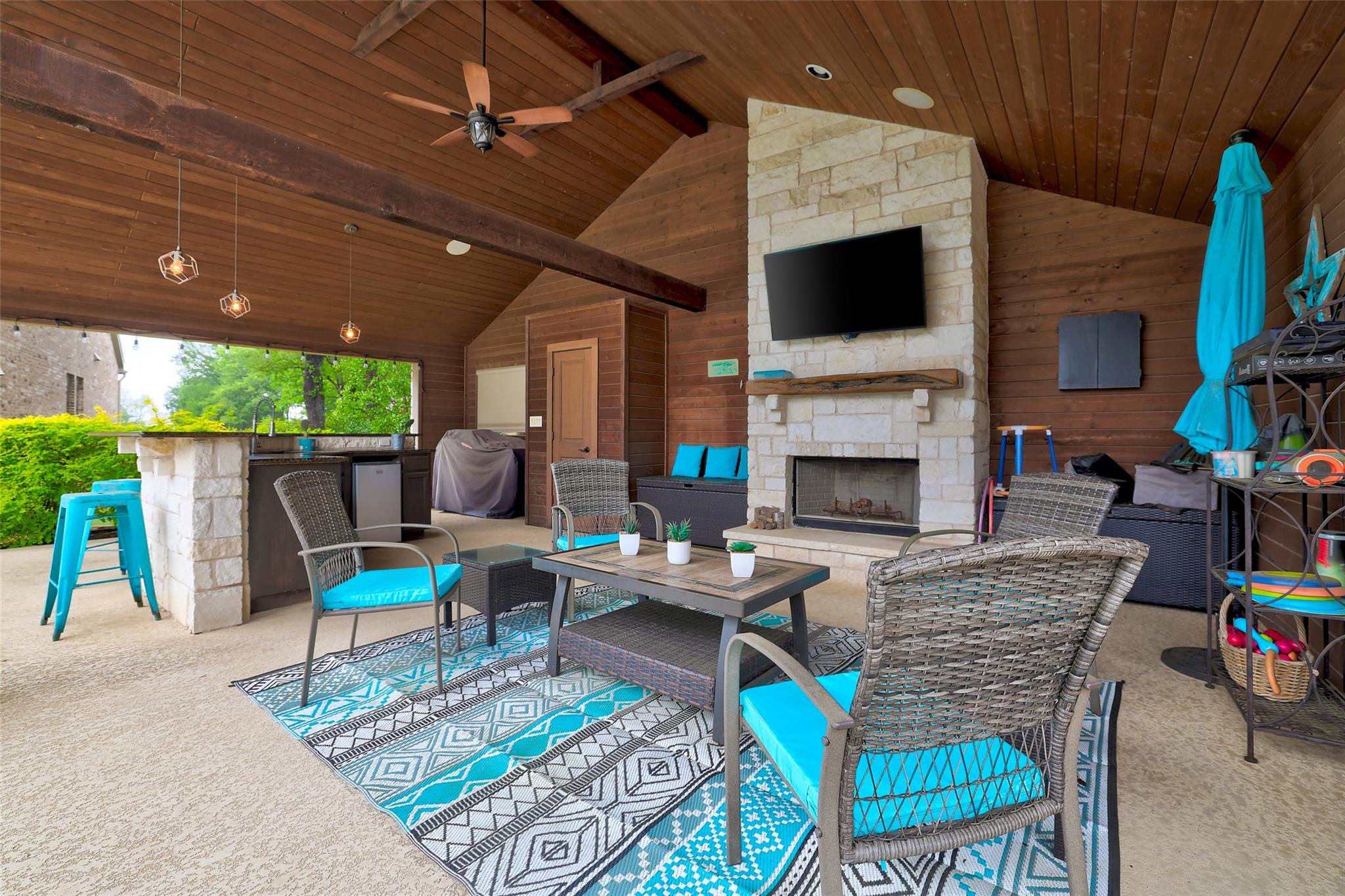 213 Vista Ln, Georgetown, TX 78633