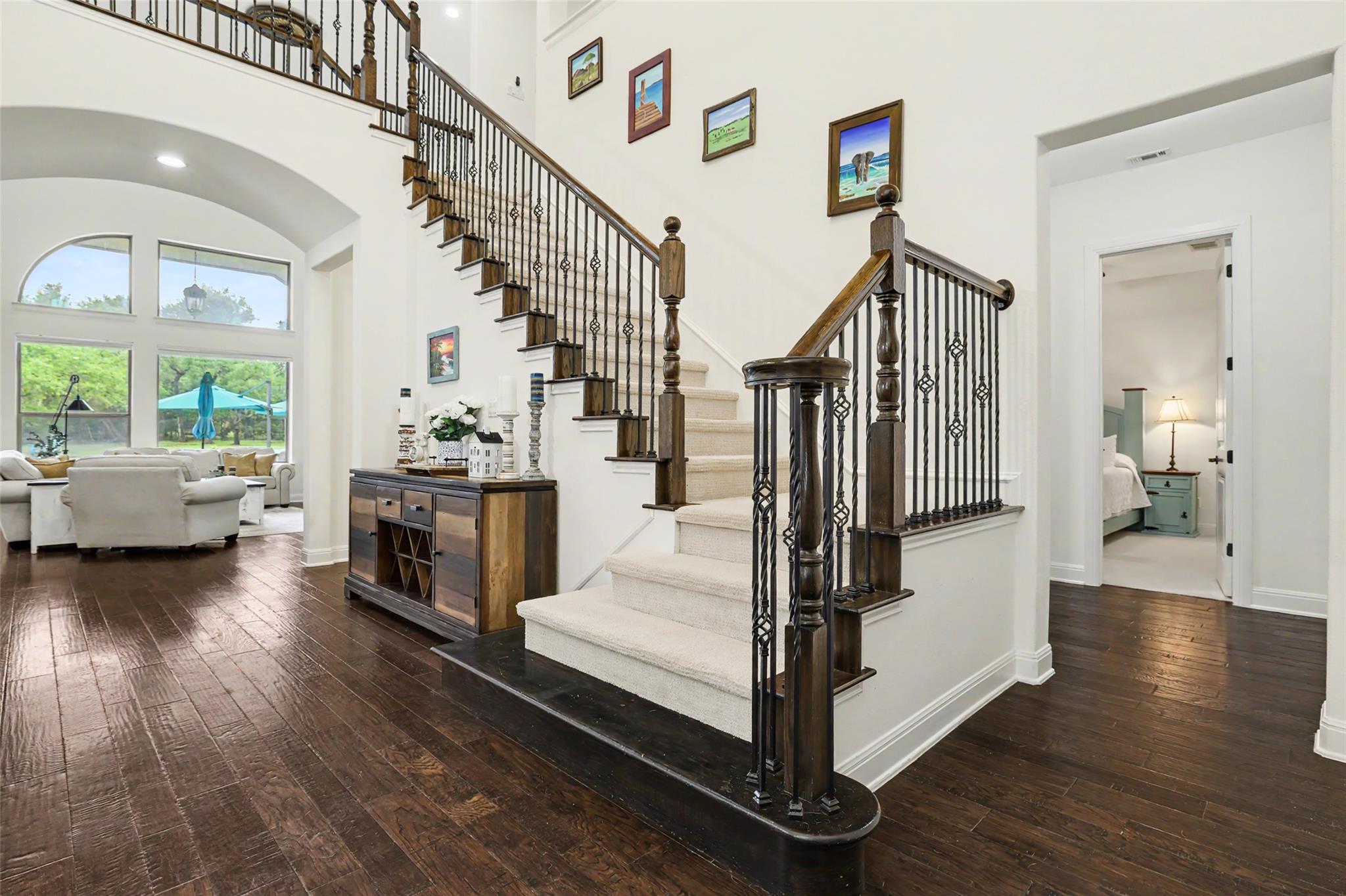 213 Vista Ln, Georgetown, TX 78633