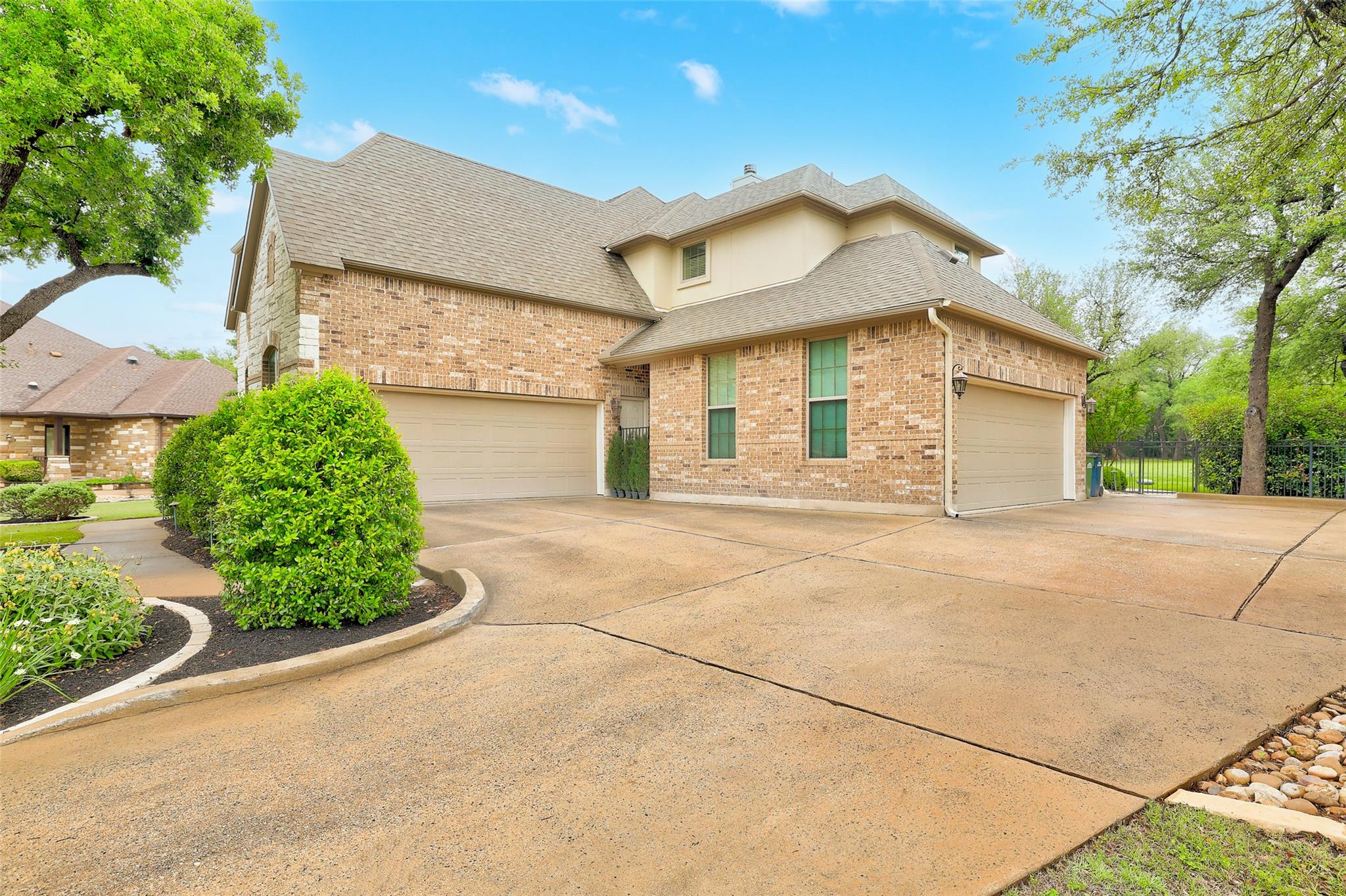 213 Vista Ln, Georgetown, TX 78633