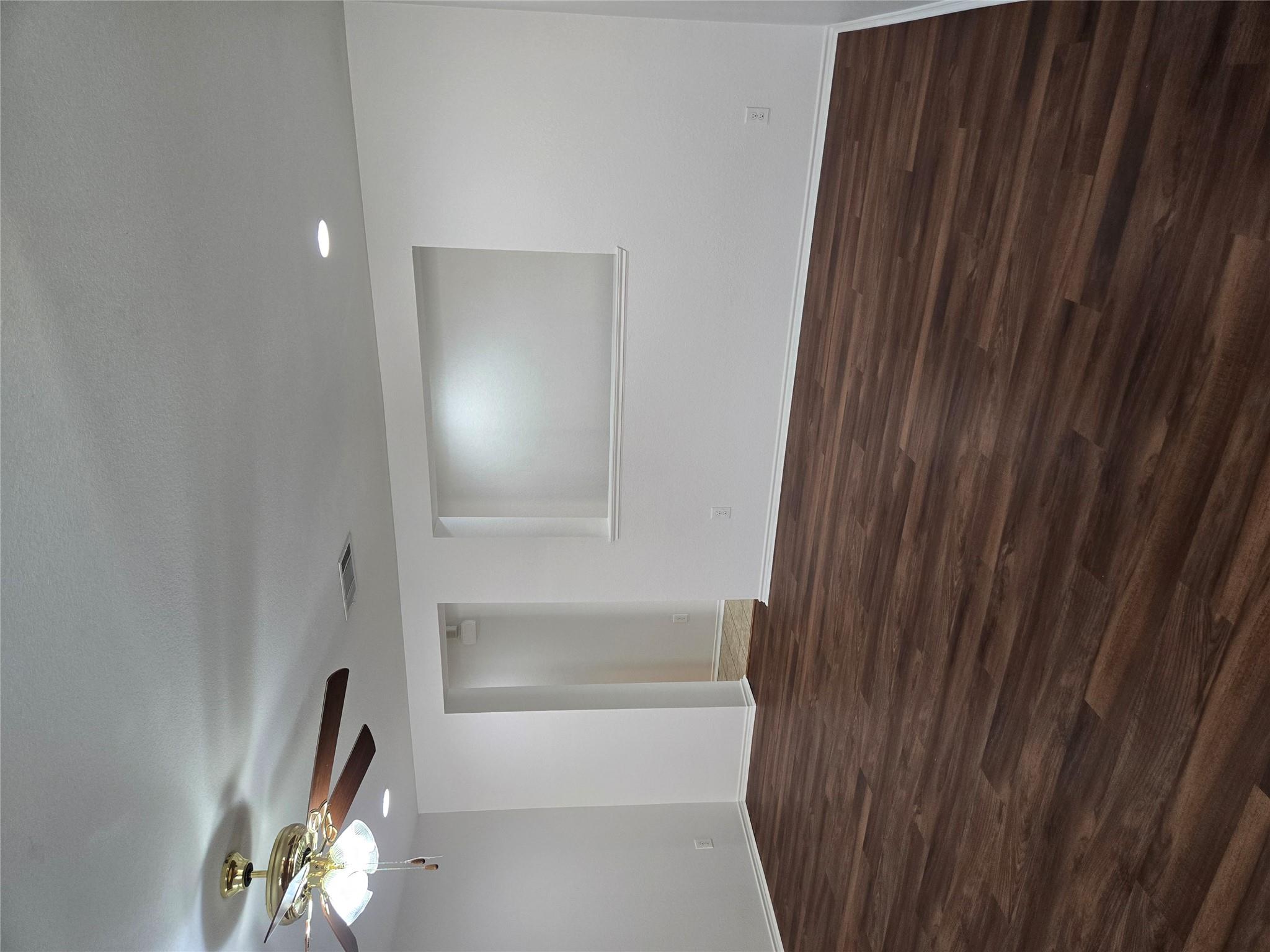 1124 Hyde Park Dr, Round Rock, TX 78665