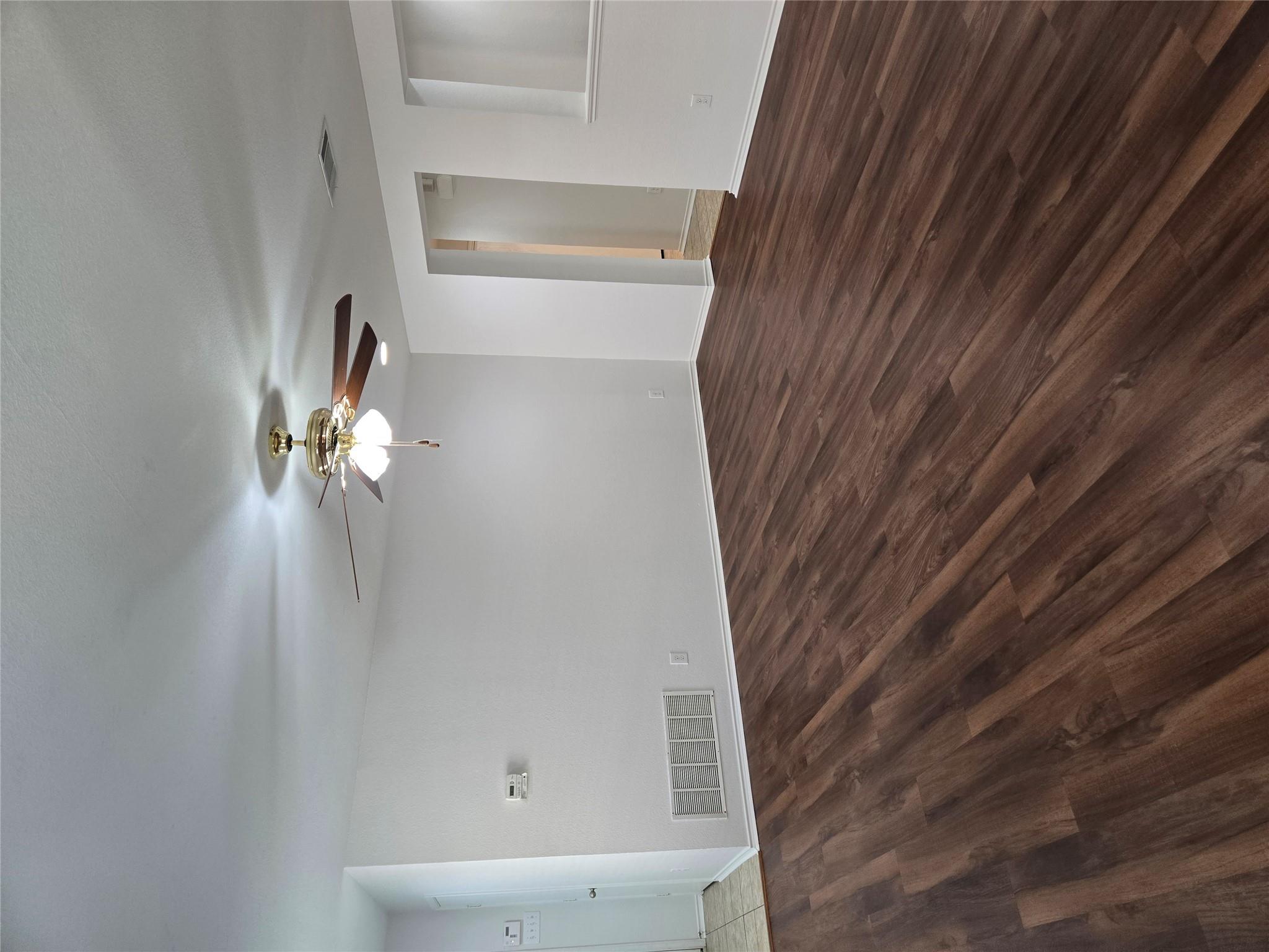 1124 Hyde Park Dr, Round Rock, TX 78665