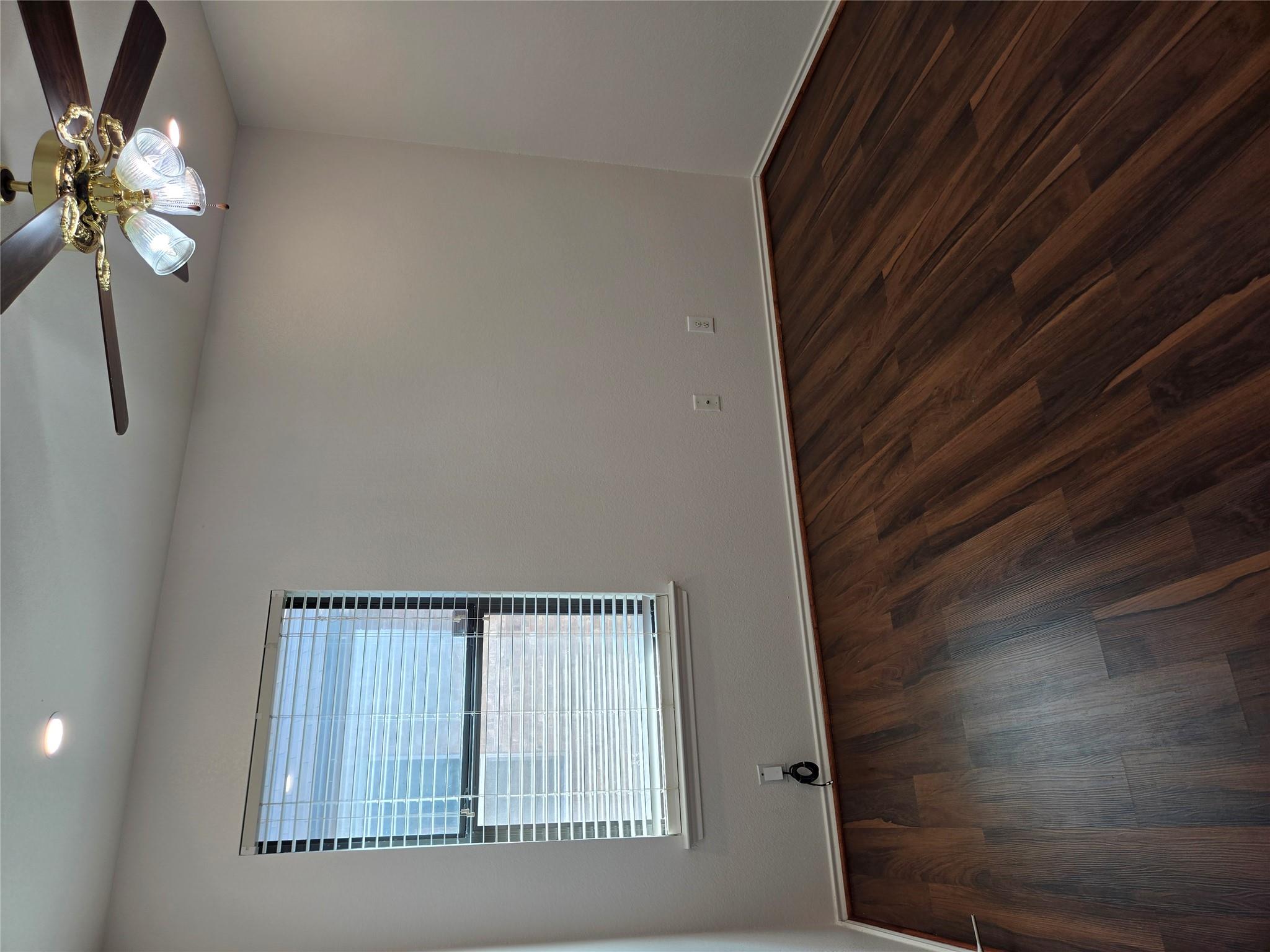 1124 Hyde Park Dr, Round Rock, TX 78665