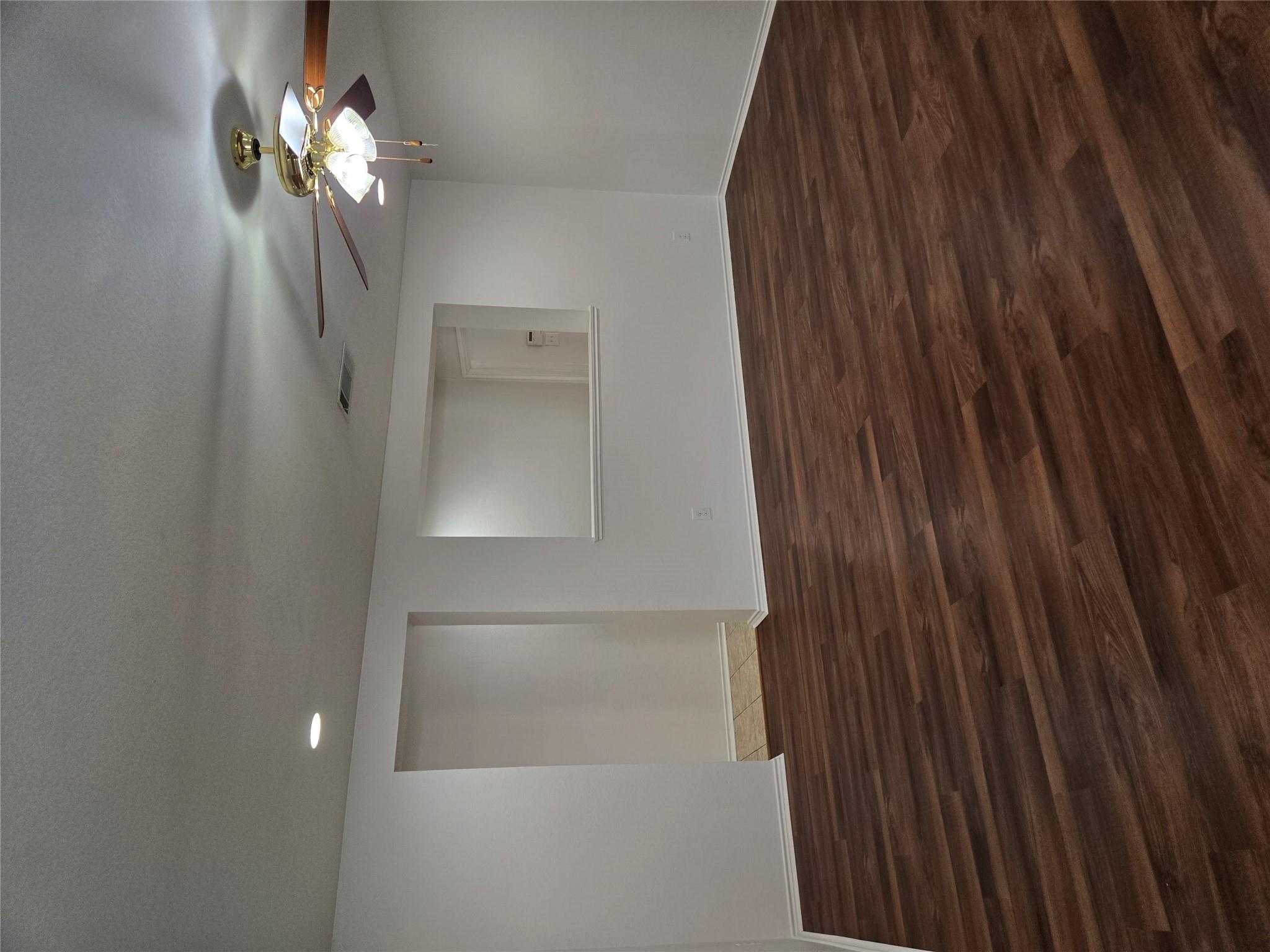 1124 Hyde Park Dr, Round Rock, TX 78665