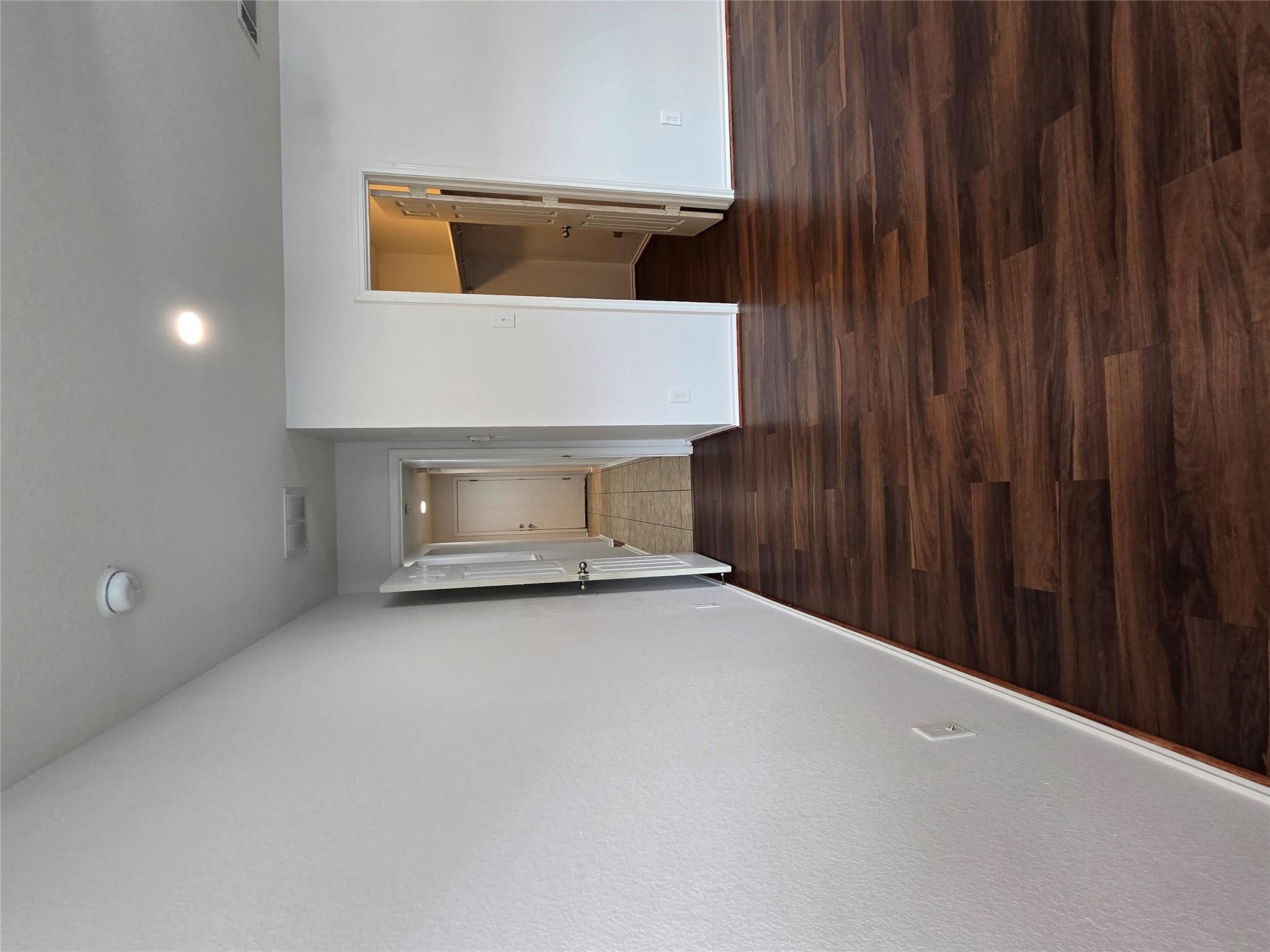 1124 Hyde Park Dr, Round Rock, TX 78665