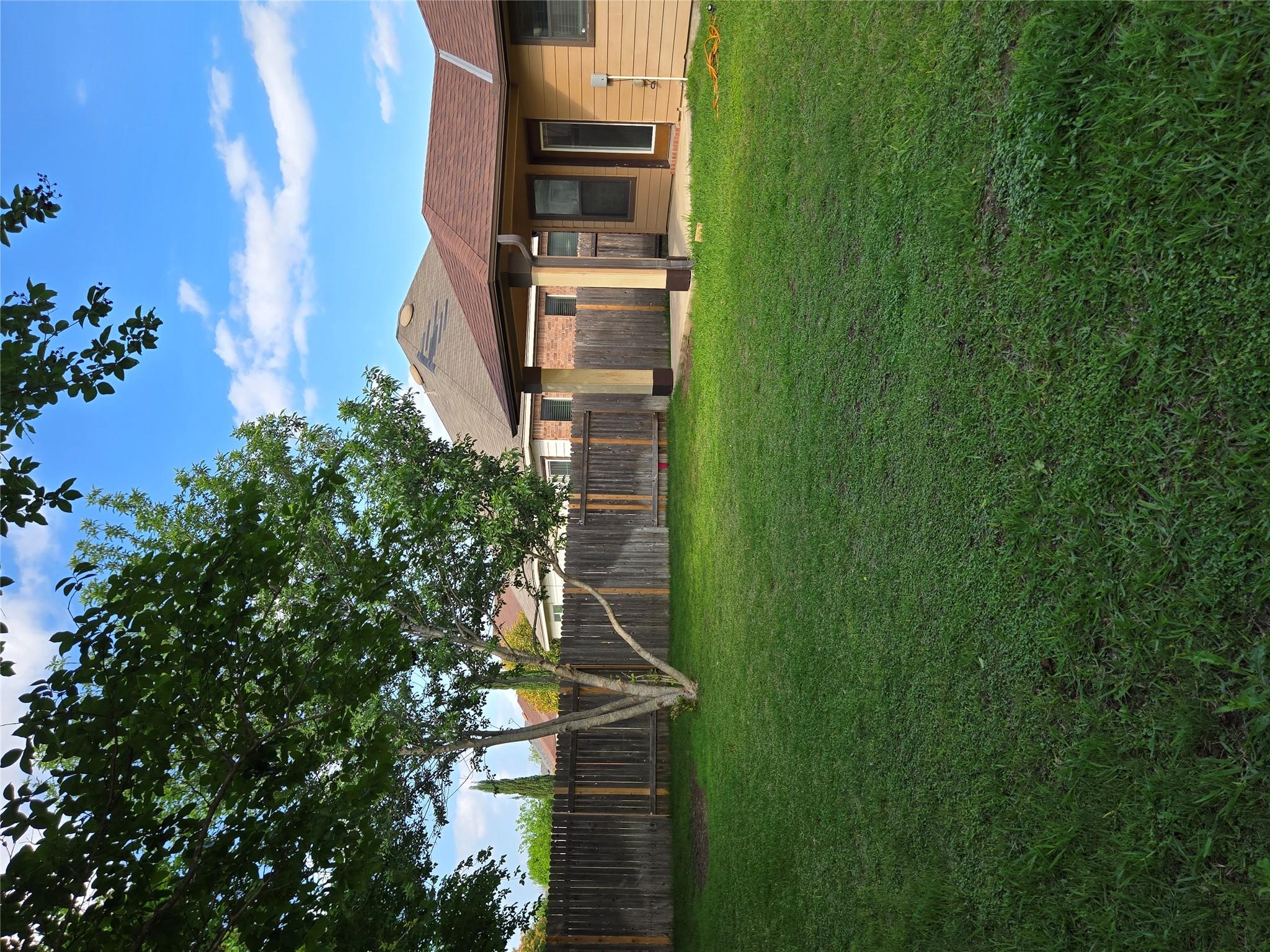 1124 Hyde Park Dr, Round Rock, TX 78665