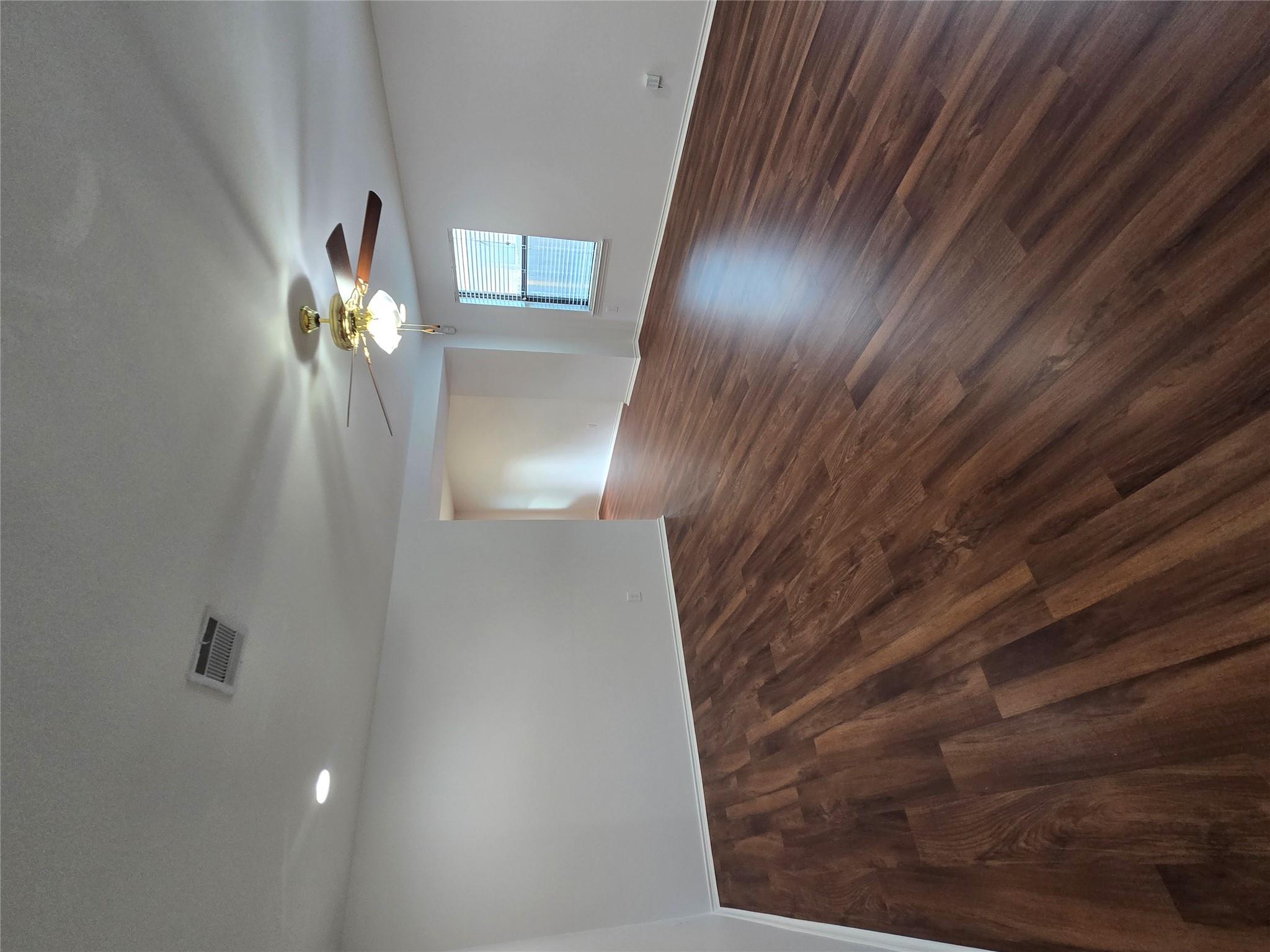 1124 Hyde Park Dr, Round Rock, TX 78665