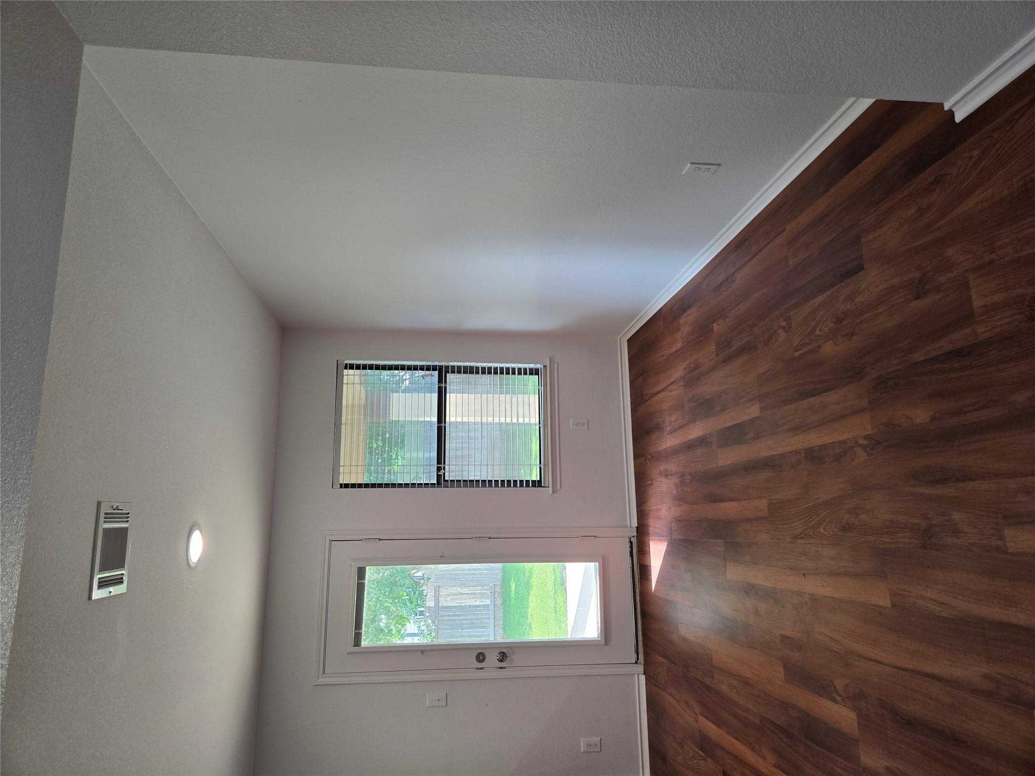 1124 Hyde Park Dr, Round Rock, TX 78665