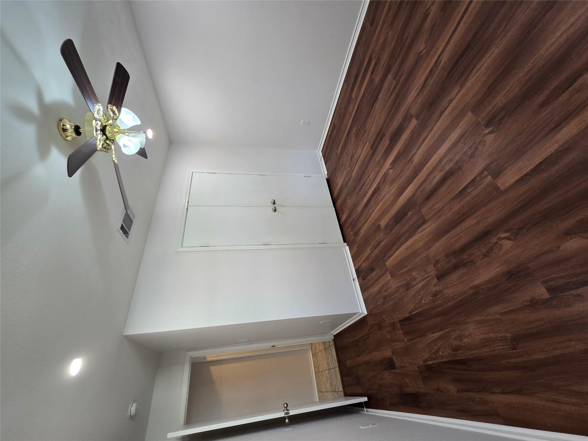 1124 Hyde Park Dr, Round Rock, TX 78665