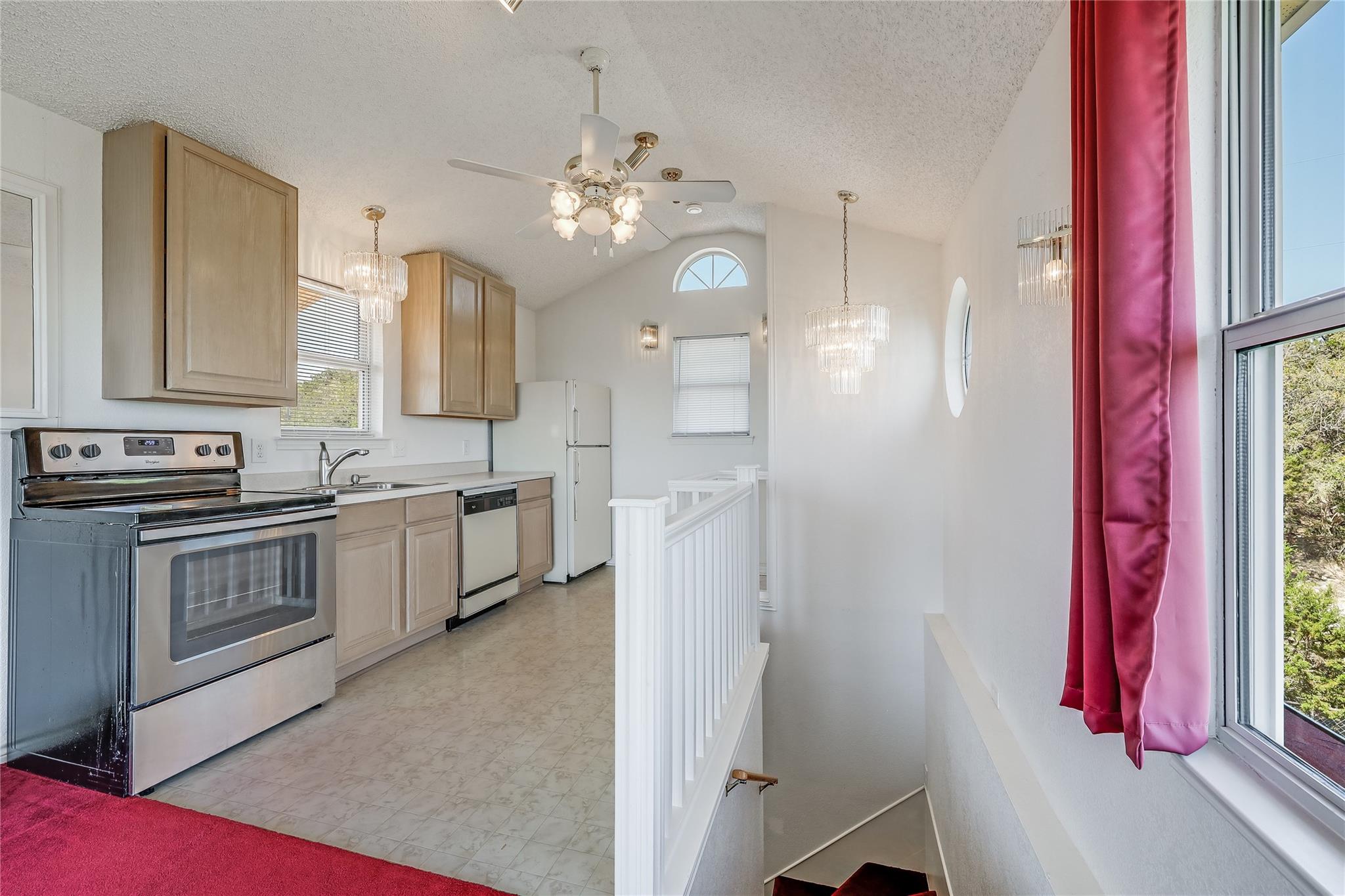 19519 Draper Mountain Trl, Lago Vista, TX 78645