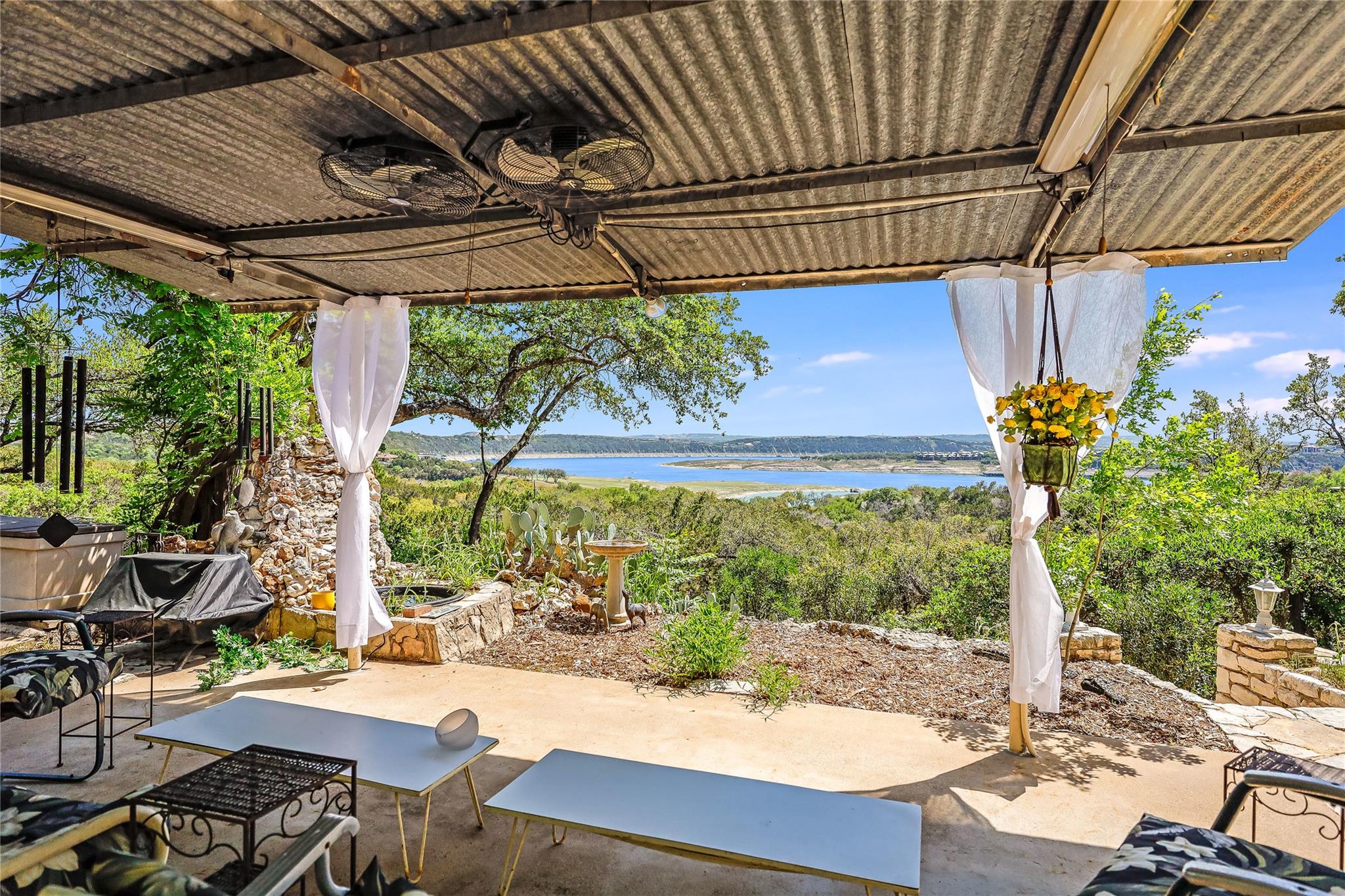 19519 Draper Mountain Trl, Lago Vista, TX 78645