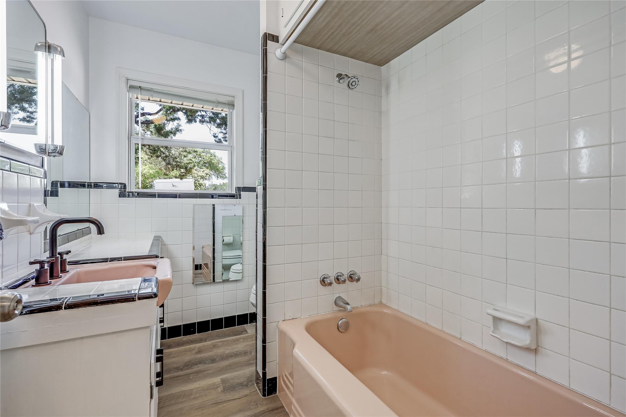 19519 Draper Mountain Trl, Lago Vista, TX 78645