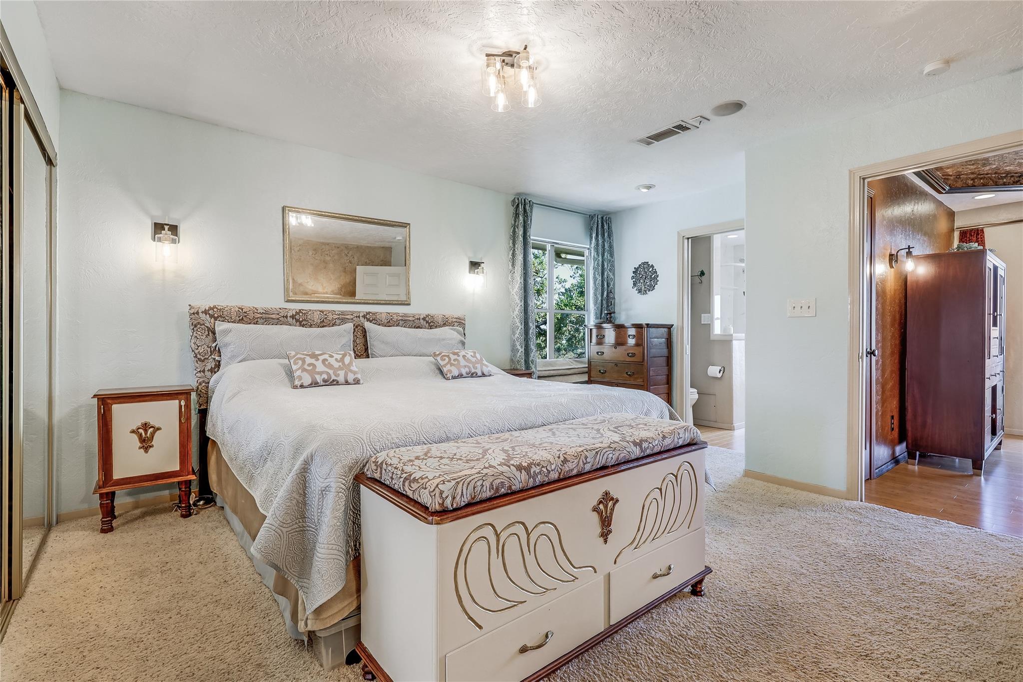 19519 Draper Mountain Trl, Lago Vista, TX 78645