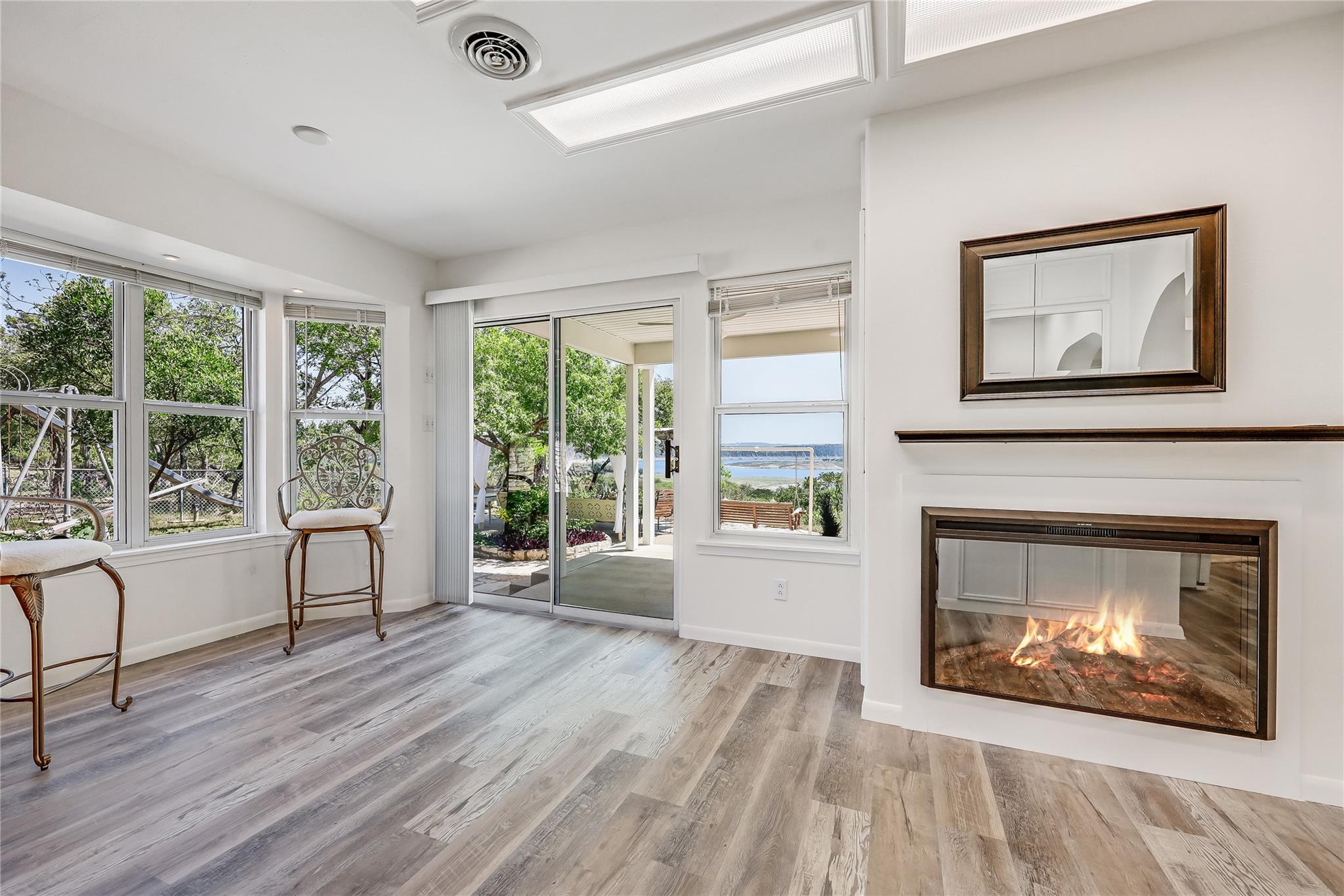 19519 Draper Mountain Trl, Lago Vista, TX 78645