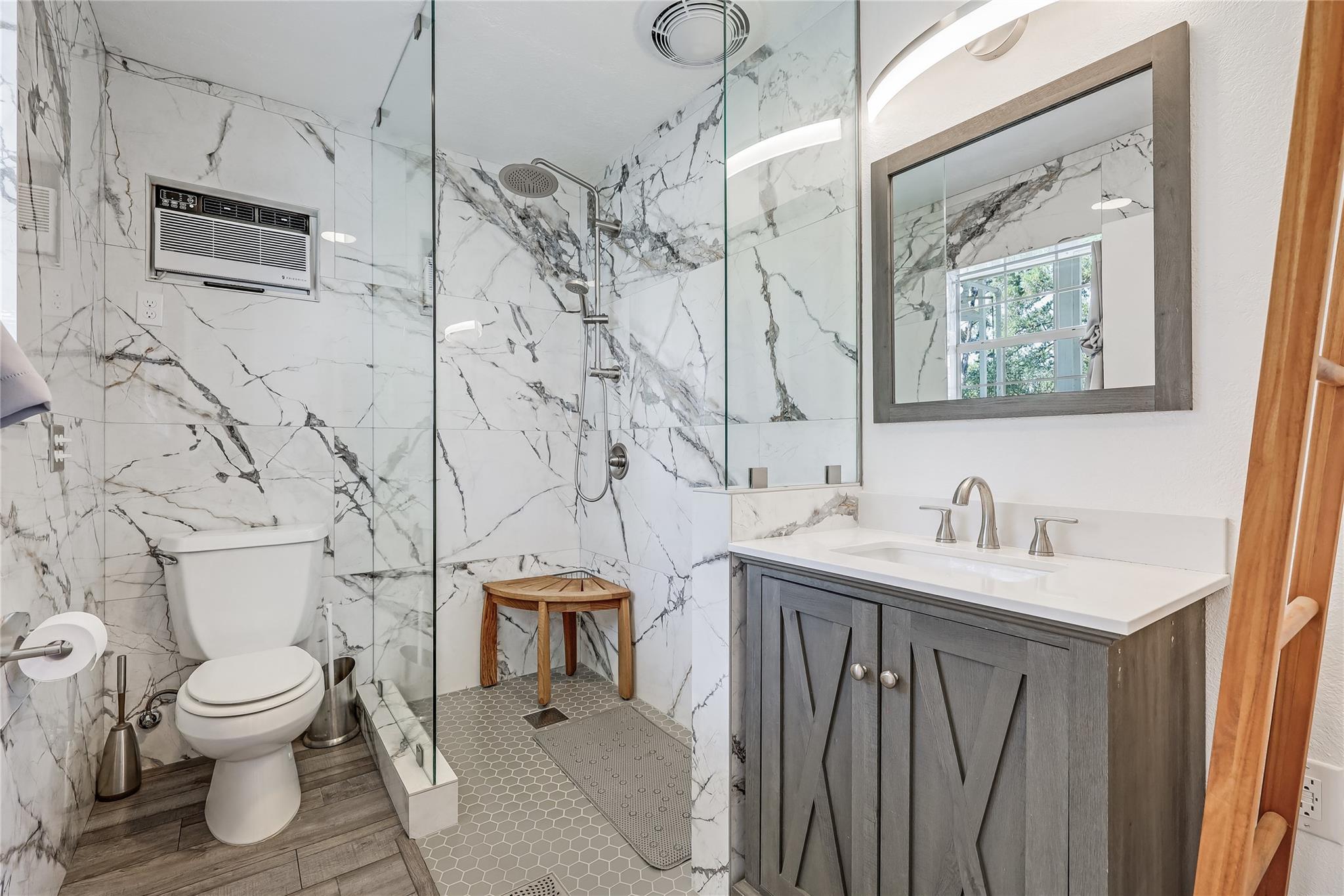 19519 Draper Mountain Trl, Lago Vista, TX 78645