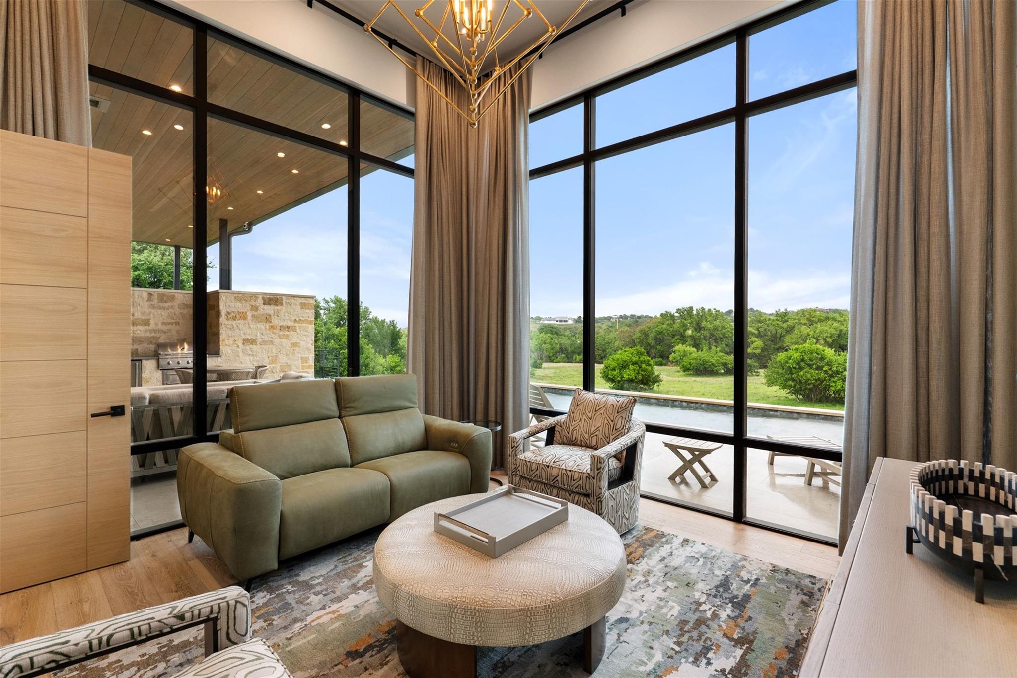 814 The Trails Pkwy, Horseshoe Bay, TX 78657