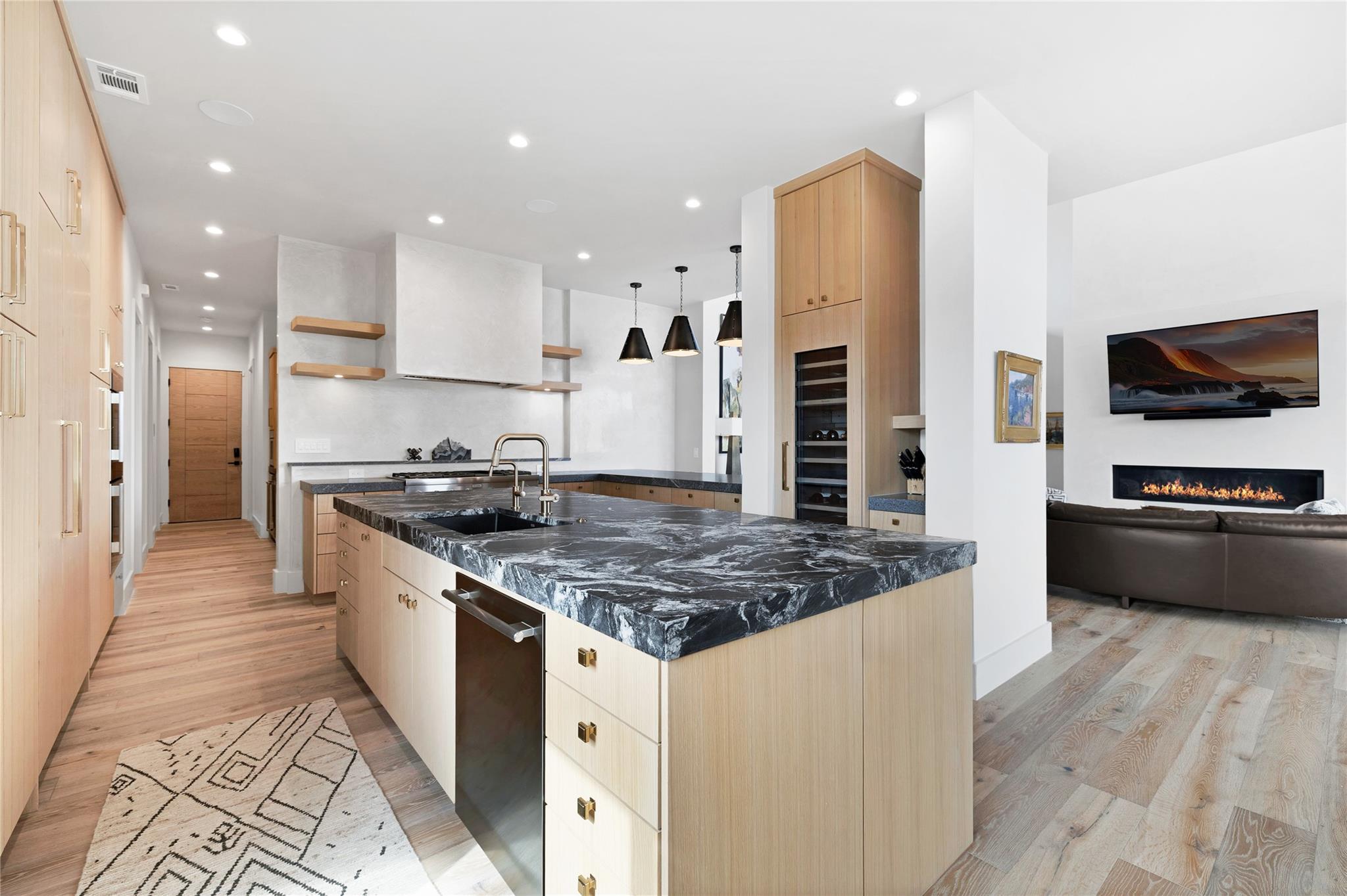 814 The Trails Pkwy, Horseshoe Bay, TX 78657