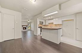 8235 Summer Side Dr, Austin, TX 78759