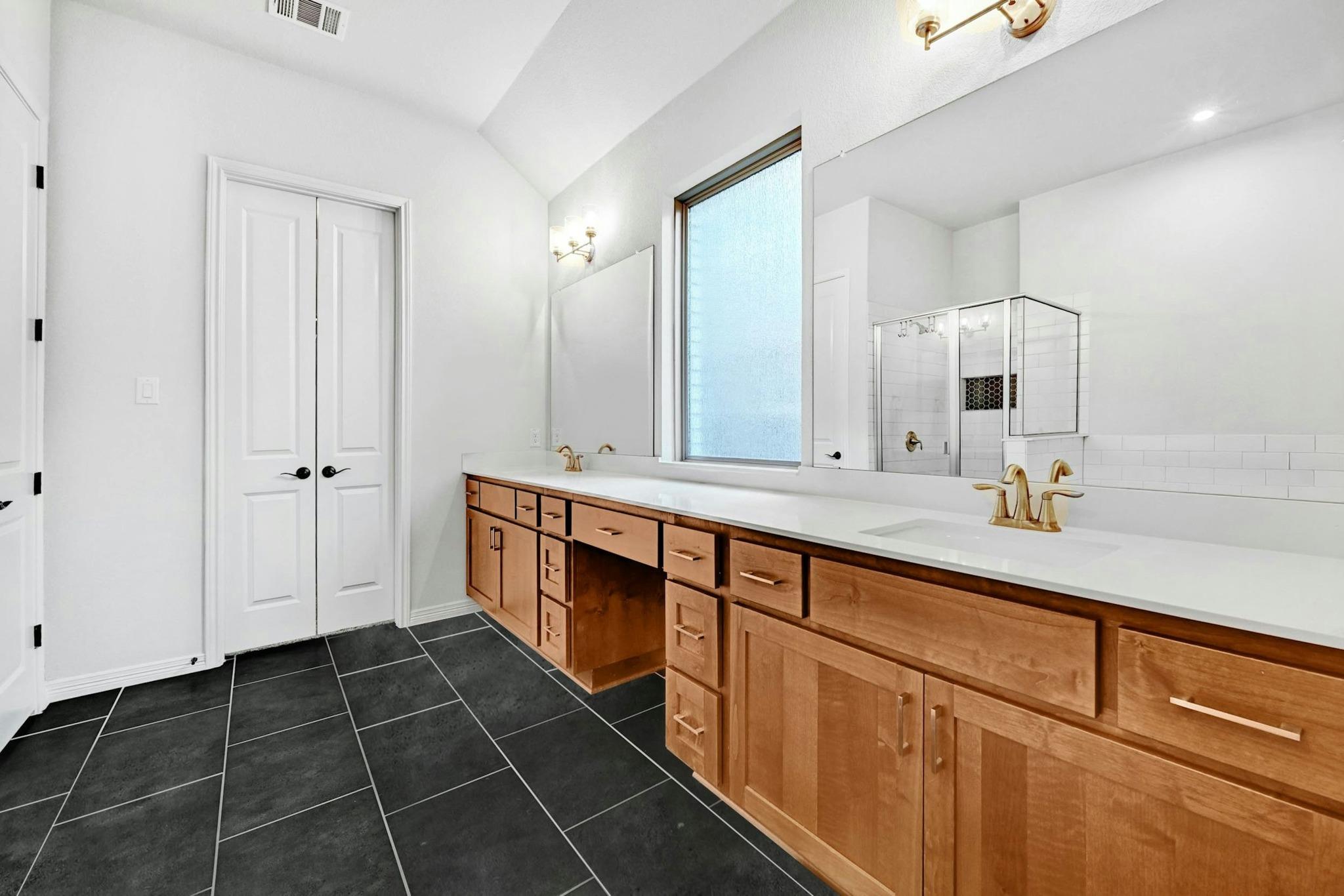 204 Belford St, Georgetown, TX 78628