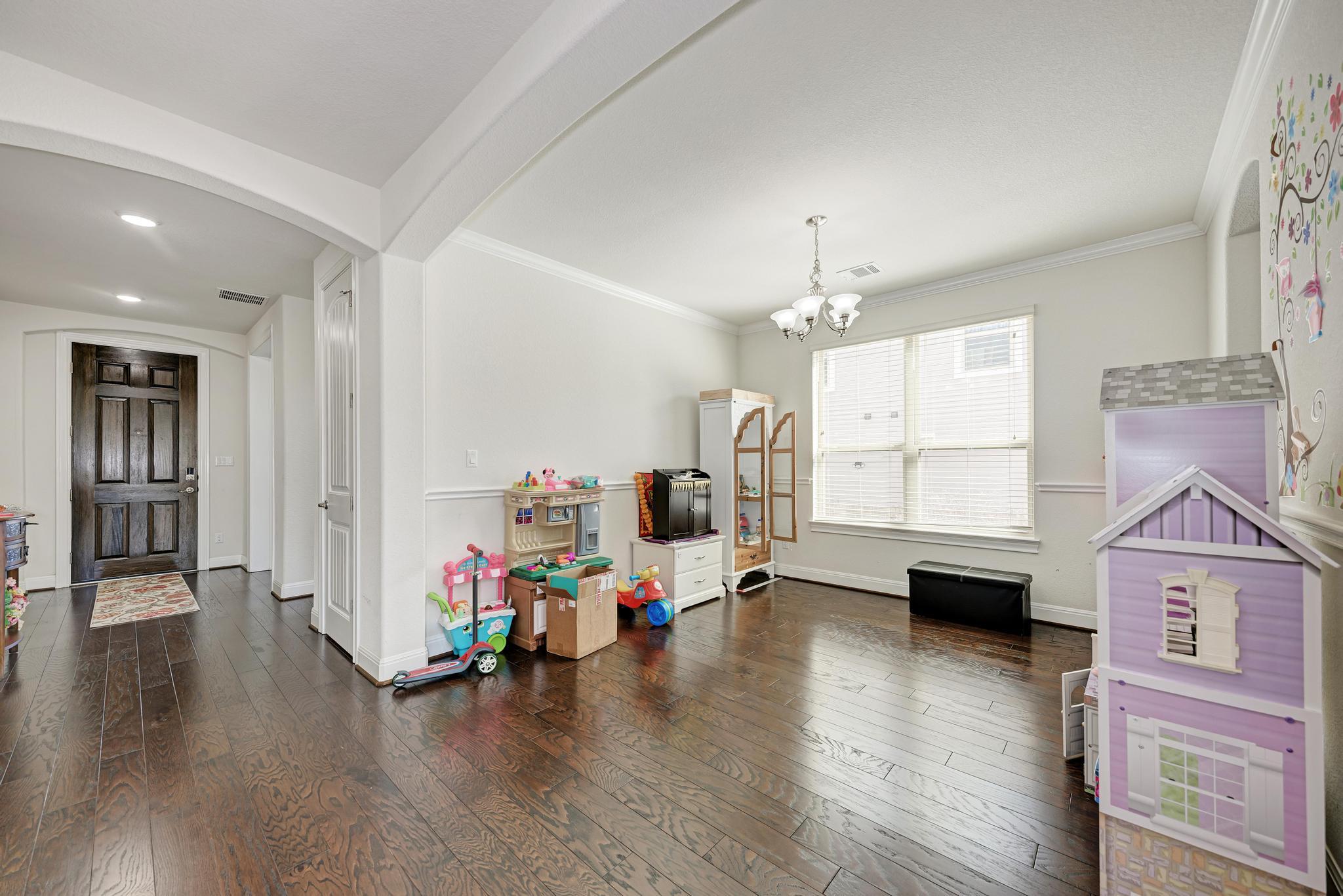 5304 Cipriano Dr, Austin, TX 78738