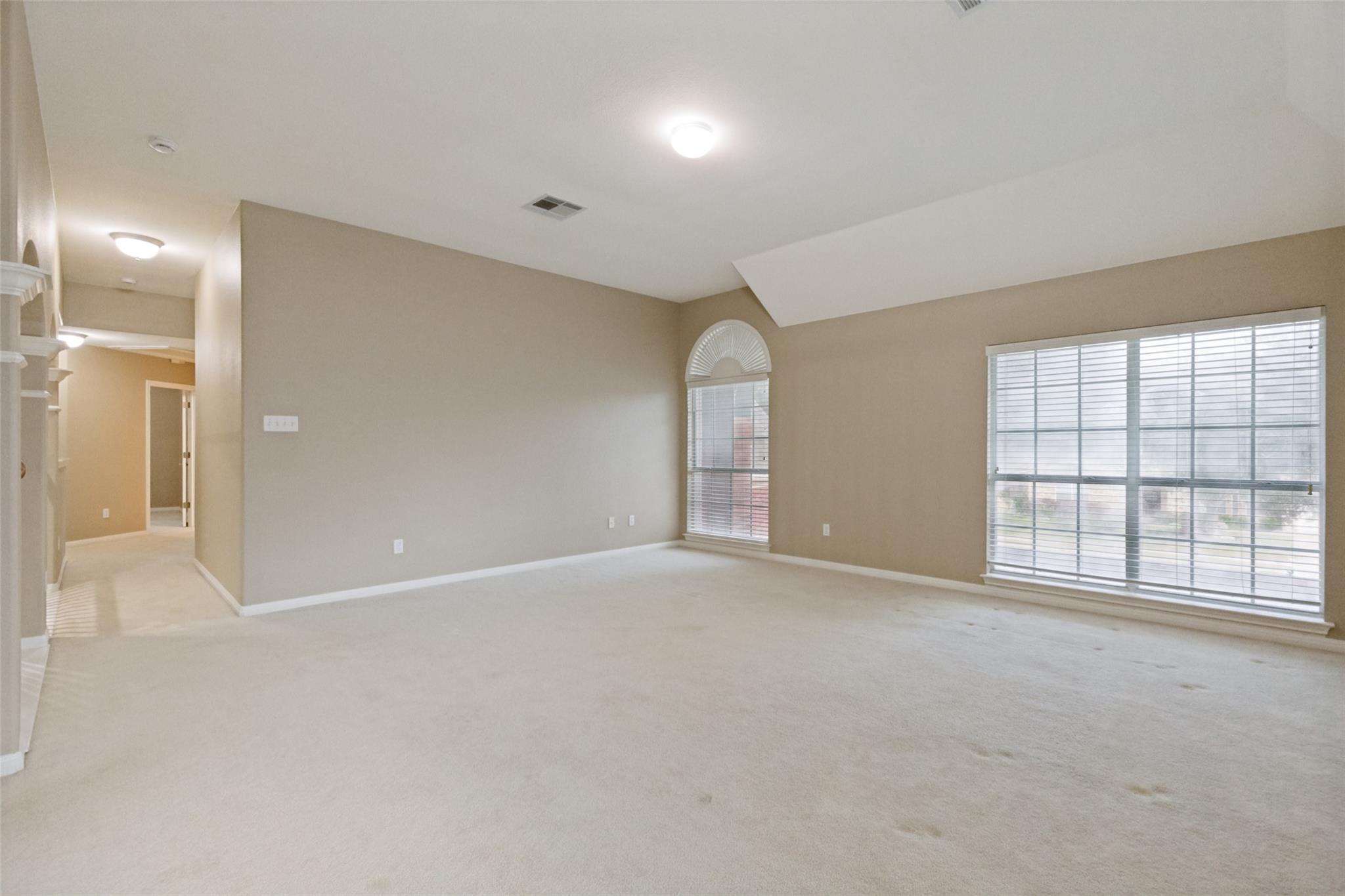 2244 Fernspring Dr, Round Rock, TX 78665