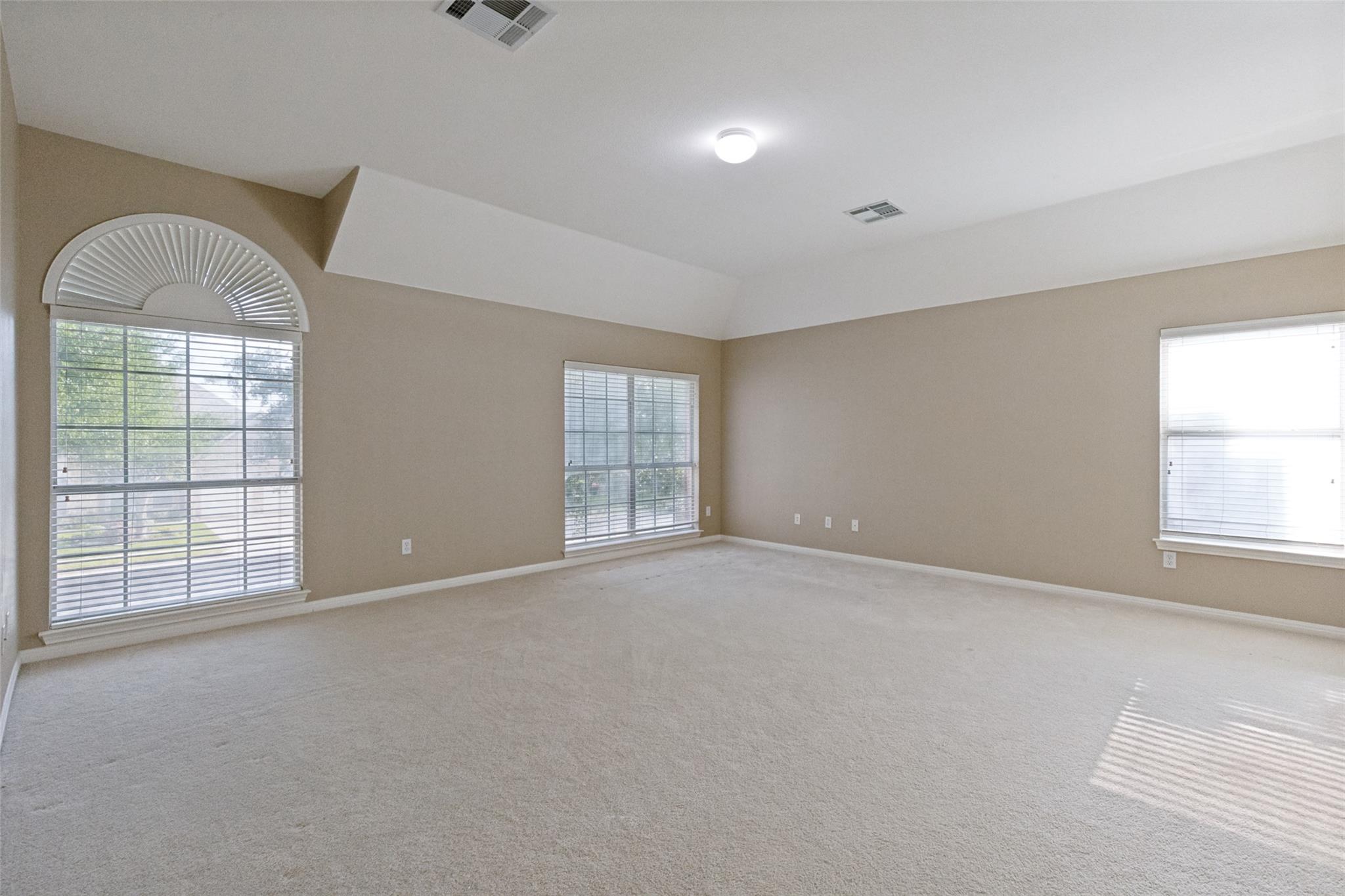 2244 Fernspring Dr, Round Rock, TX 78665