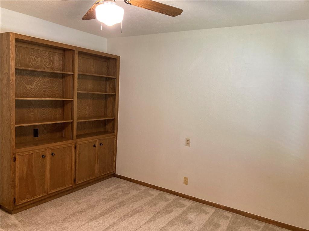 203 Oakwood Dr, Georgetown, TX 78628