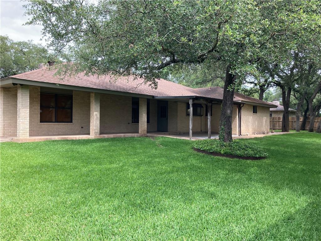 203 Oakwood Dr, Georgetown, TX 78628