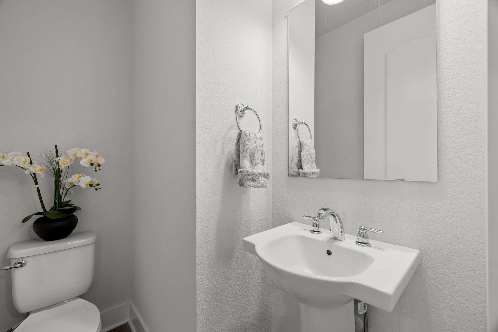 319 Pecos River Xing, Dripping Springs, TX 78620