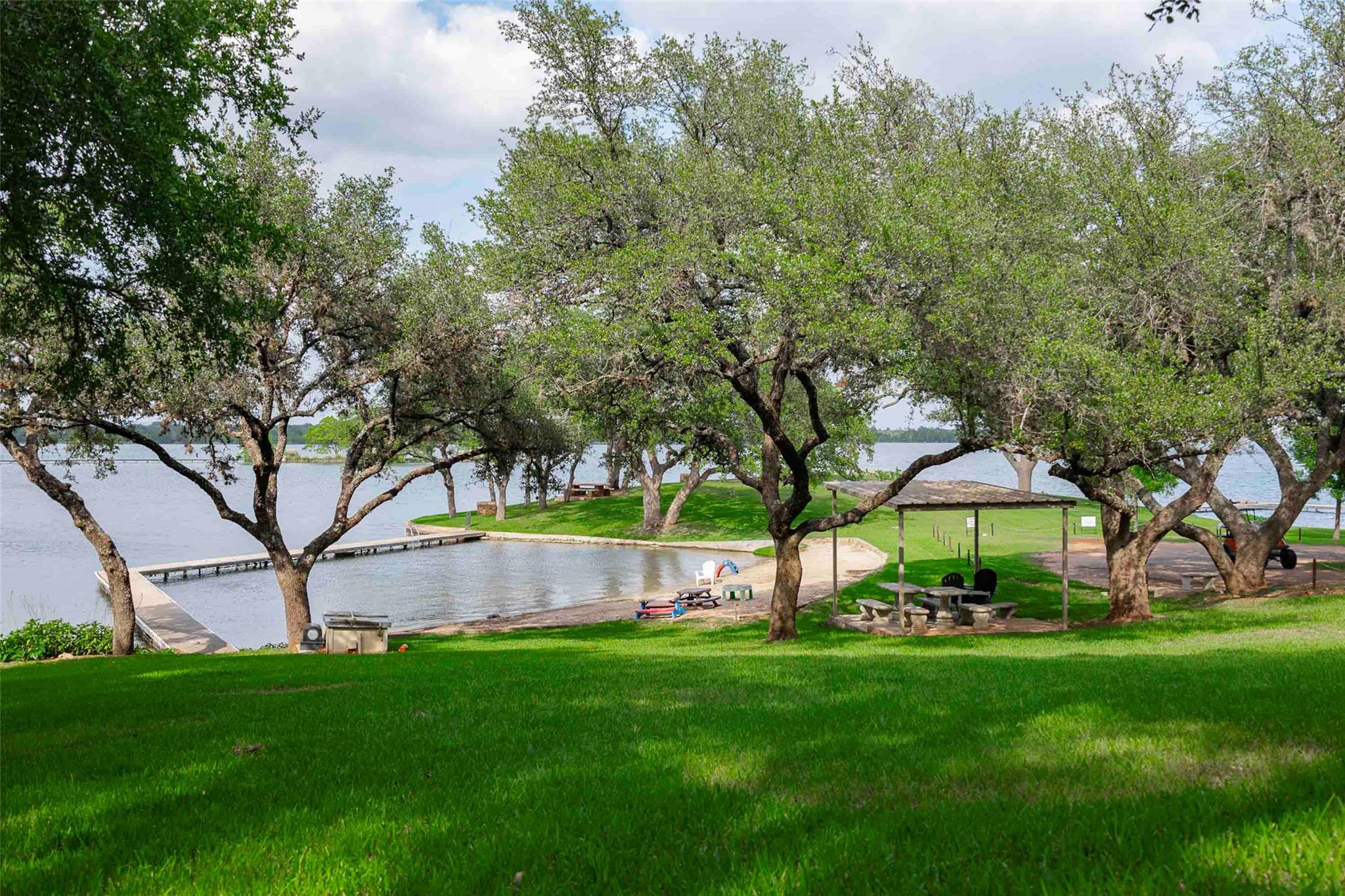 3413 Blue Lake Dr, Horseshoe Bay, TX 78657