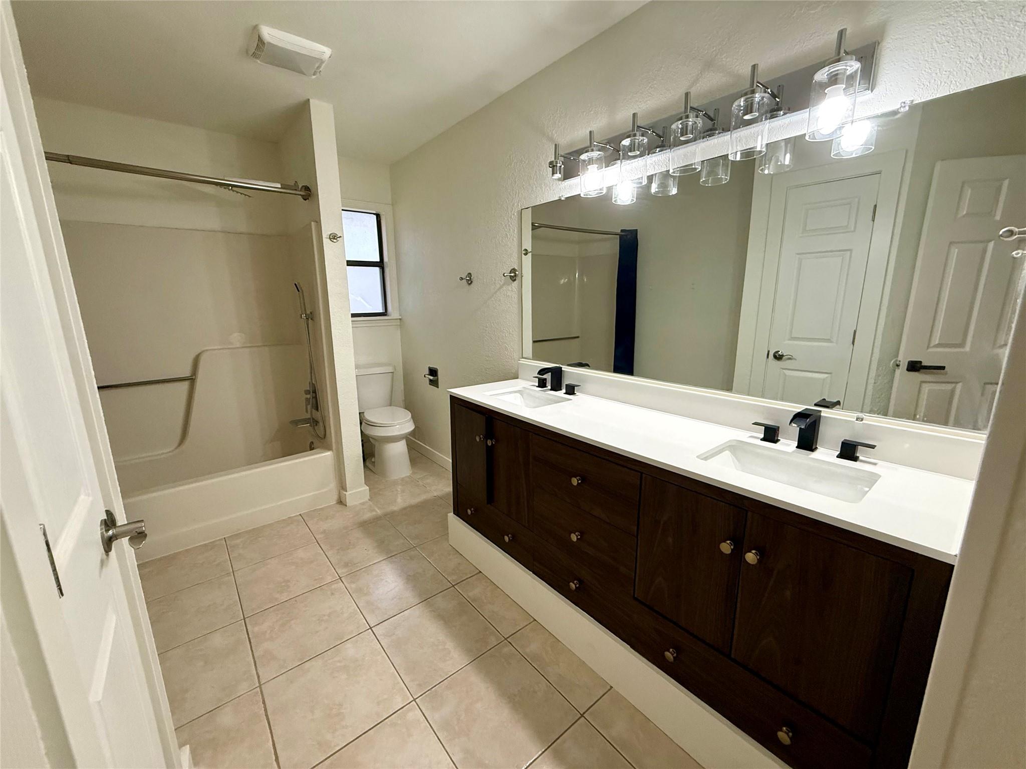 21003 Boggy Ford Rd # A, Lago Vista, TX 78645