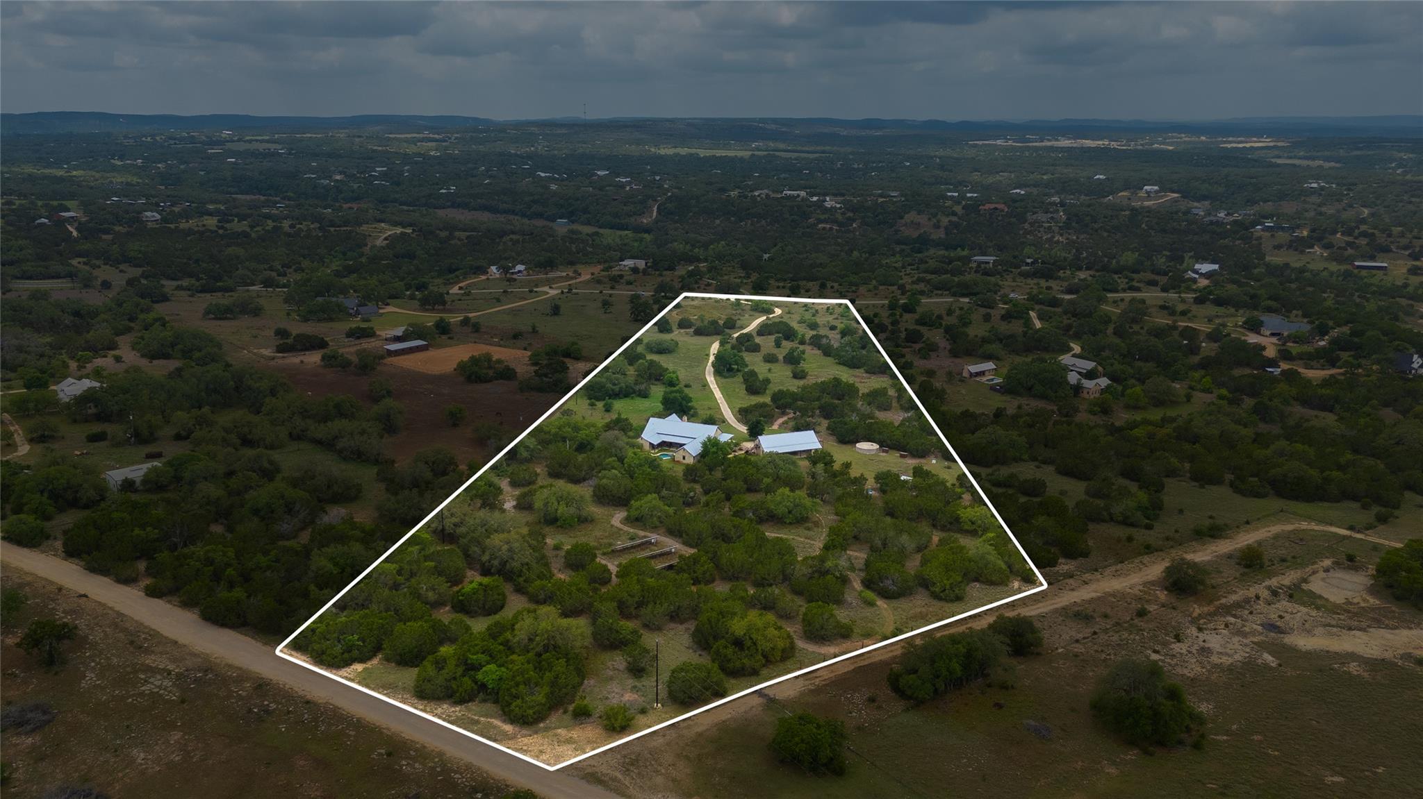 424 Hidden Creek Dr, Dripping Springs, TX 78620