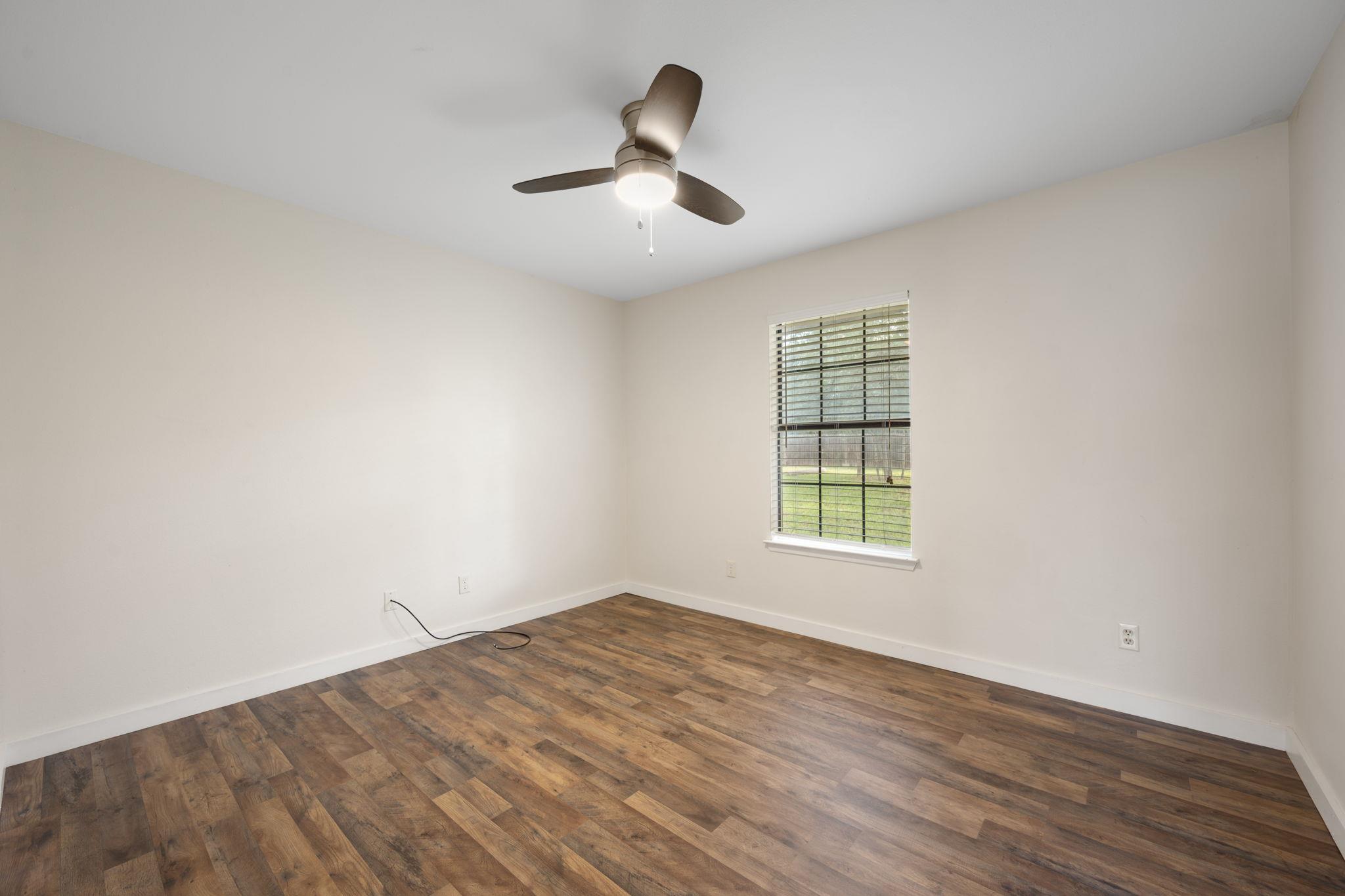 201 Kristi Ln, Liberty Hill, TX 78642