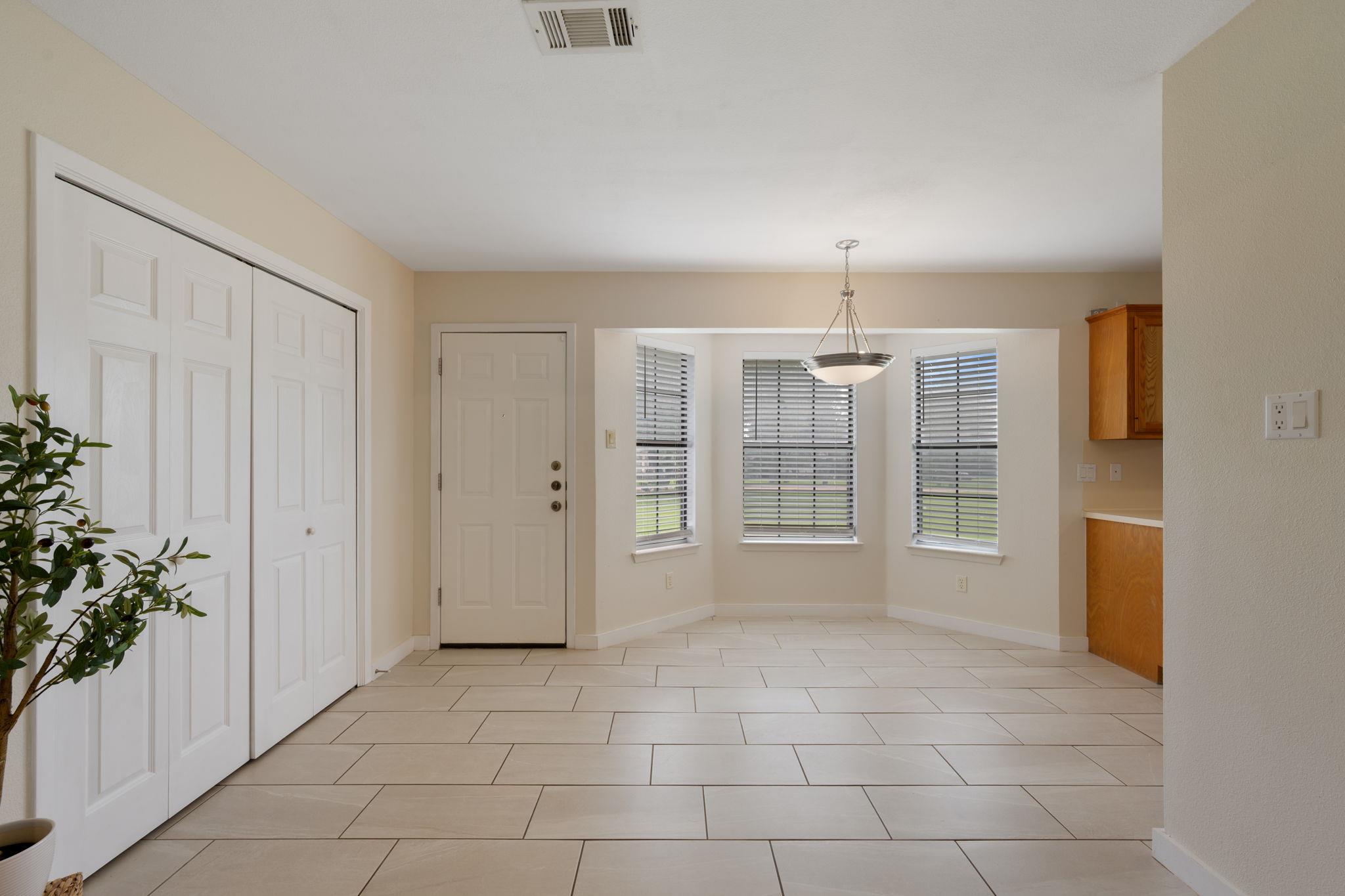 201 Kristi Ln, Liberty Hill, TX 78642