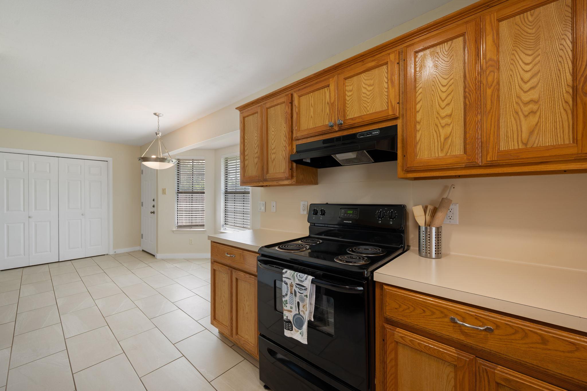201 Kristi Ln, Liberty Hill, TX 78642