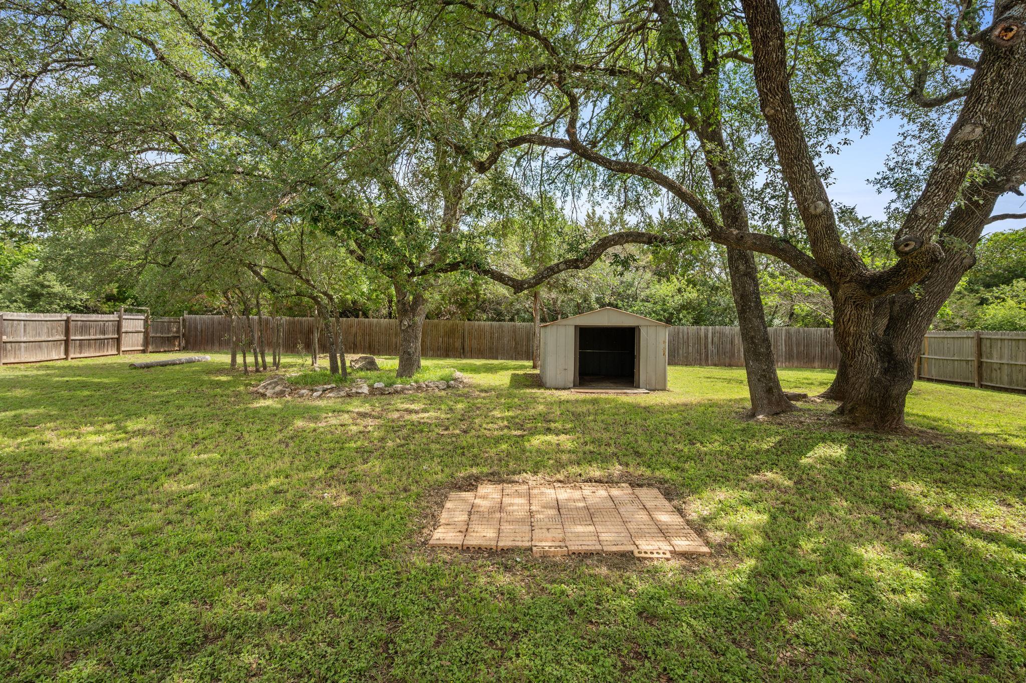 201 Kristi Ln, Liberty Hill, TX 78642