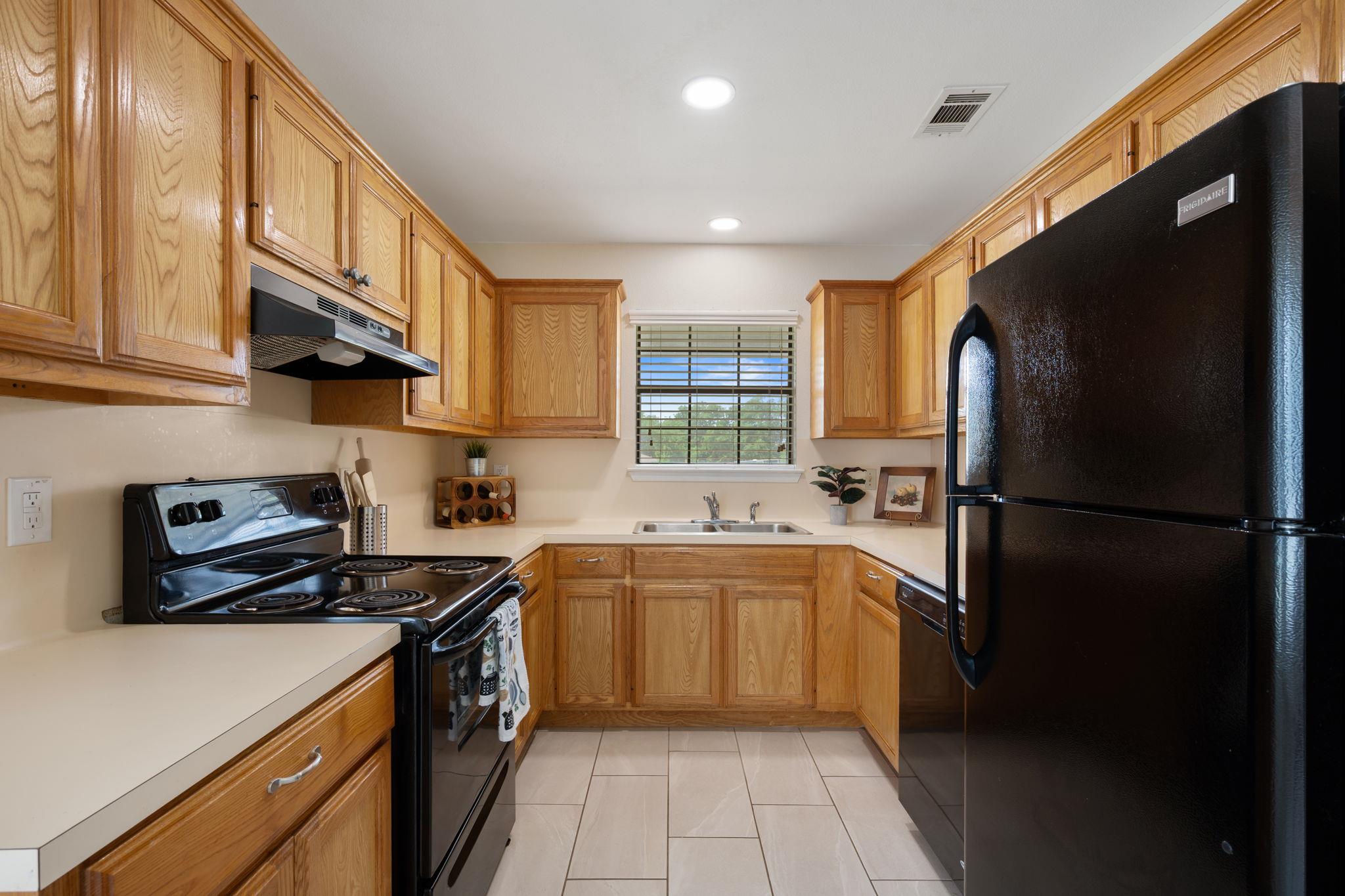 201 Kristi Ln, Liberty Hill, TX 78642
