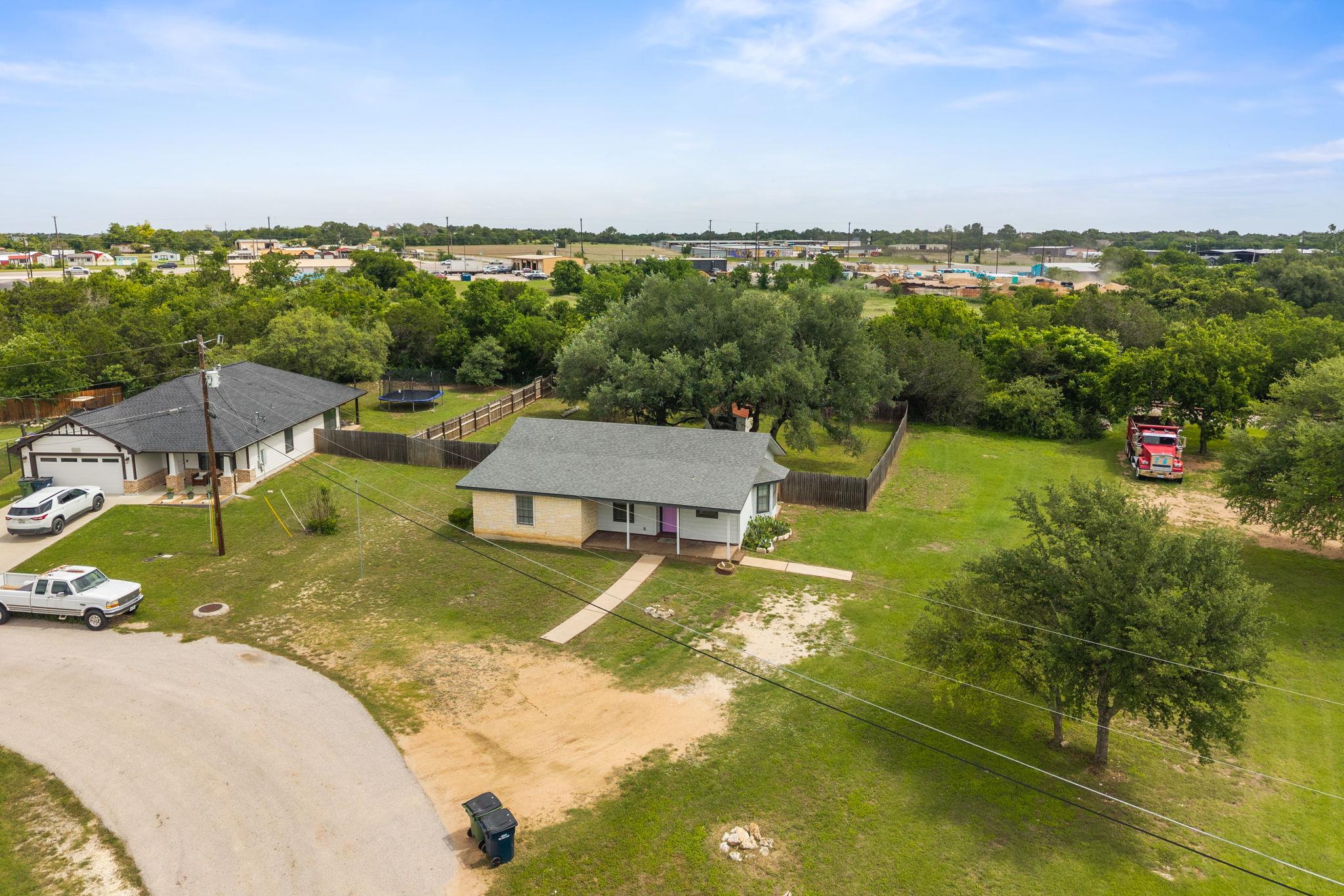 201 Kristi Ln, Liberty Hill, TX 78642