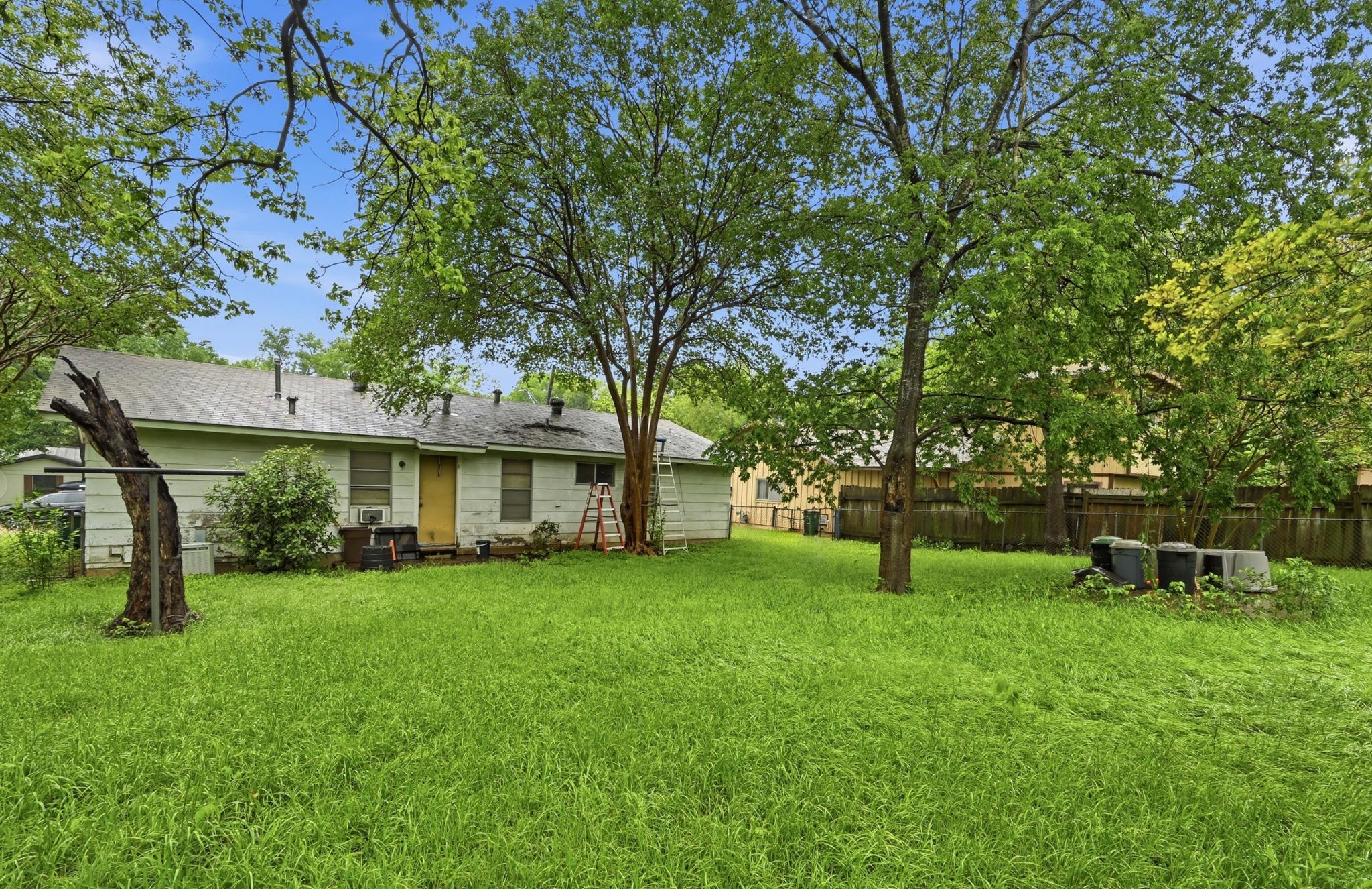 2702 Sherwood Ln, Austin, TX 78704