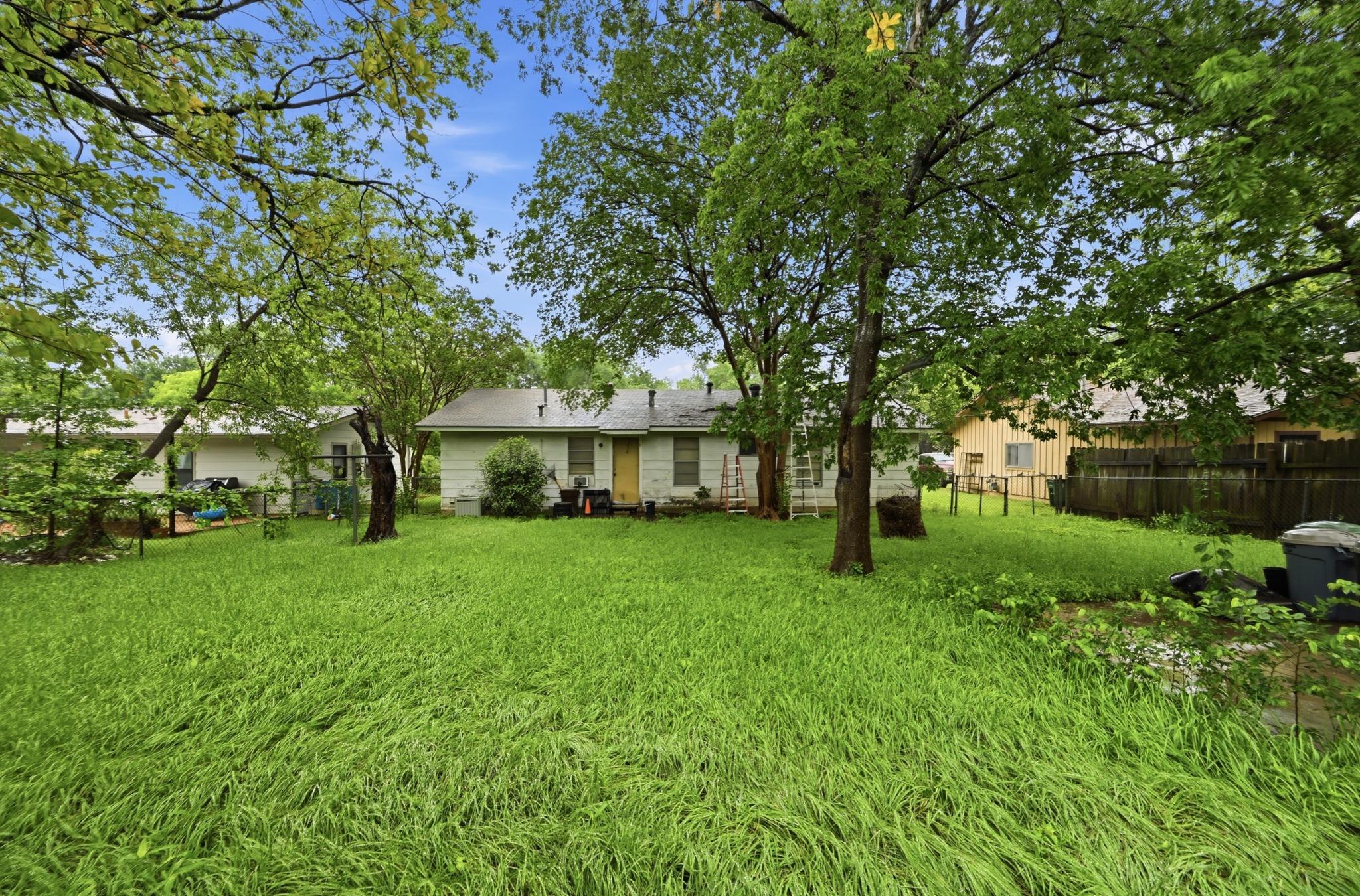 2702 Sherwood Ln, Austin, TX 78704