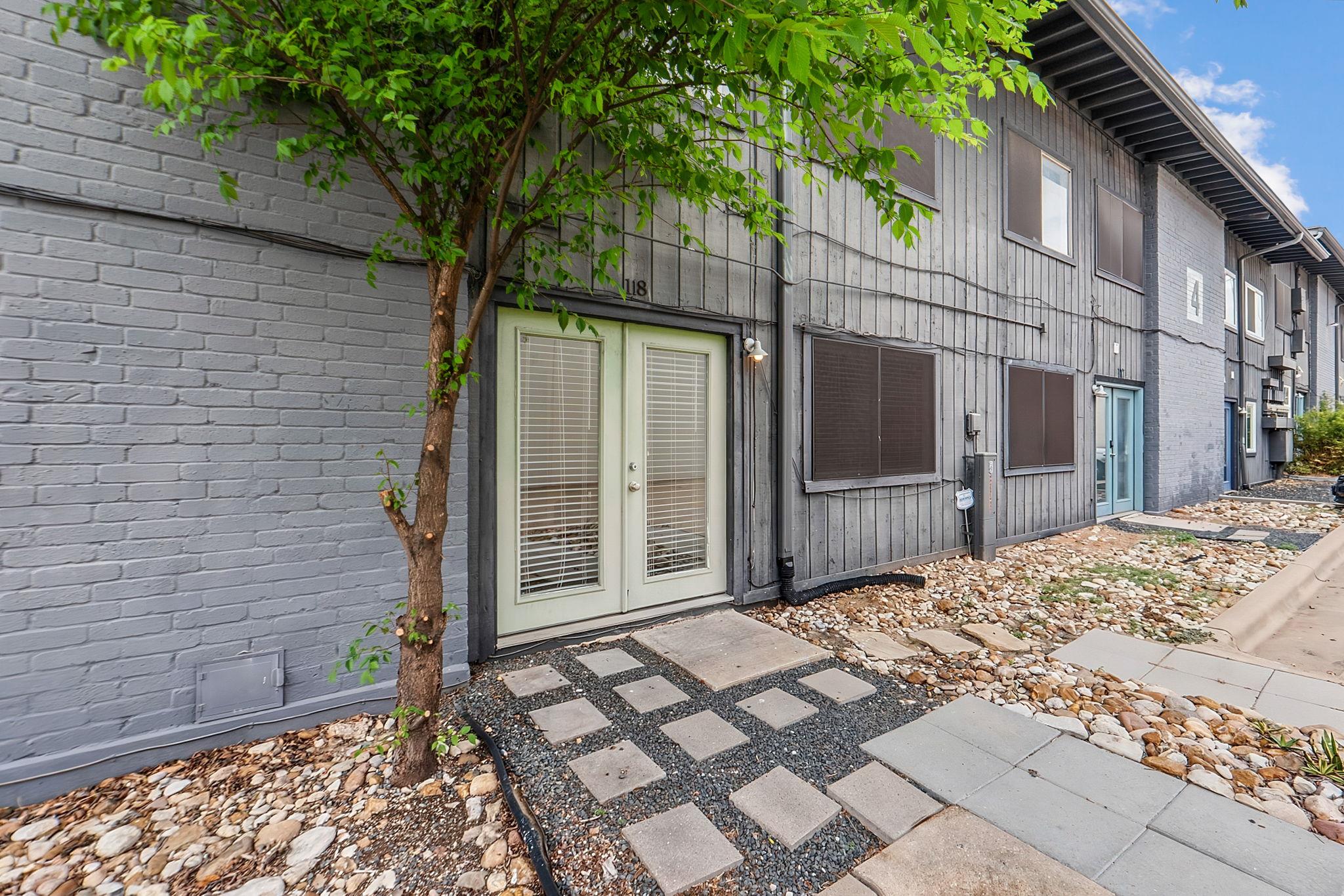 909 Reinli St # 118, Austin, TX 78751