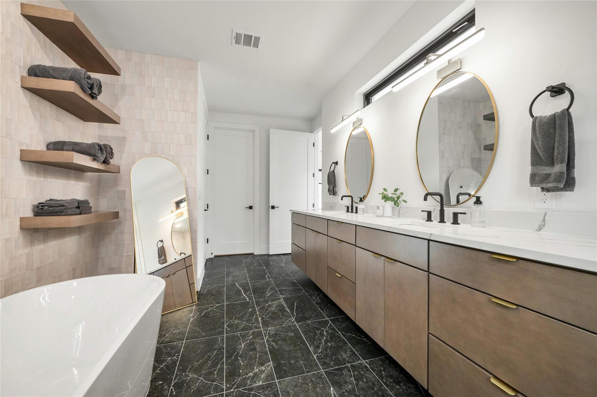 14302 Fallen Timber Dr, Austin, TX 78734