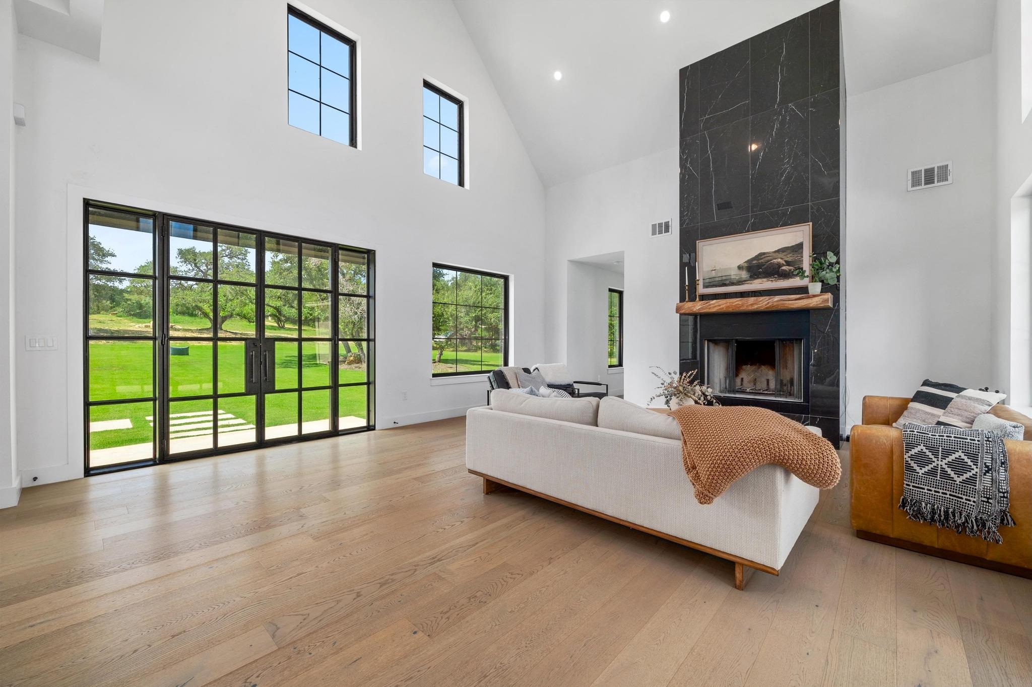 14302 Fallen Timber Dr, Austin, TX 78734