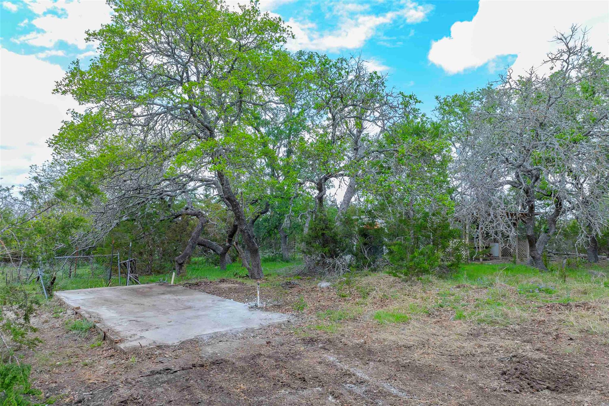 910 Abbey Rd, Liberty Hill, TX 78642