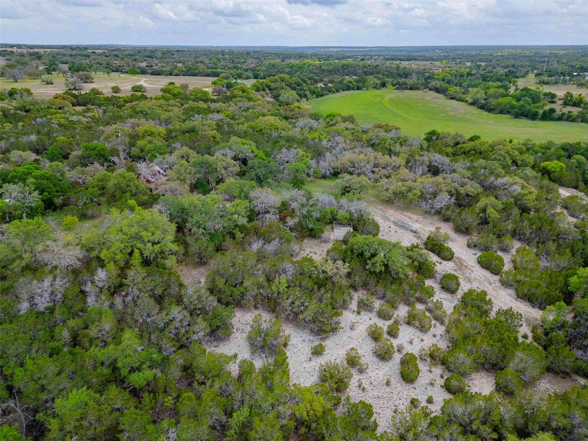 910 Abbey Rd, Liberty Hill, TX 78642