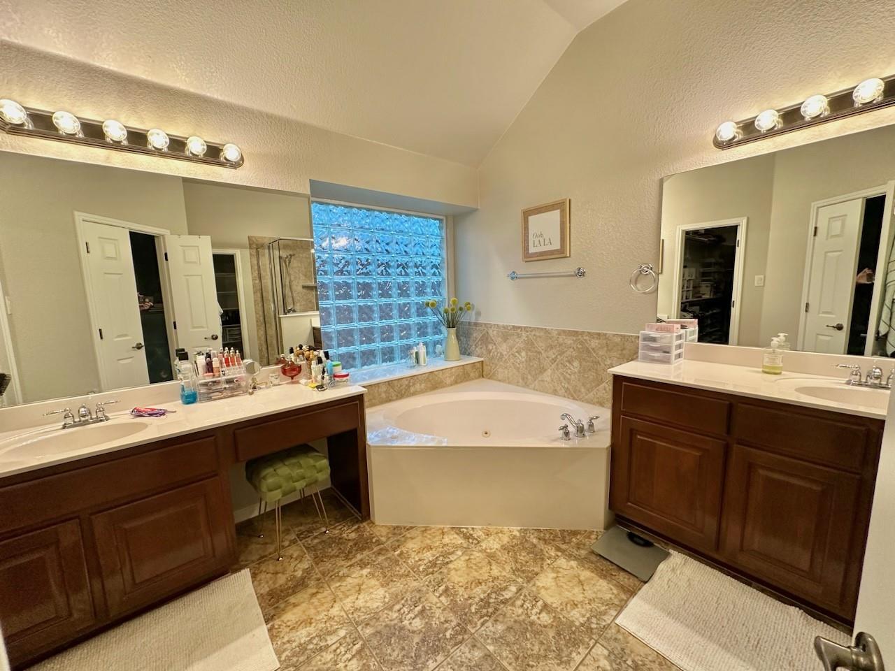 10024 Lisi Anne Dr, Austin, TX 78717